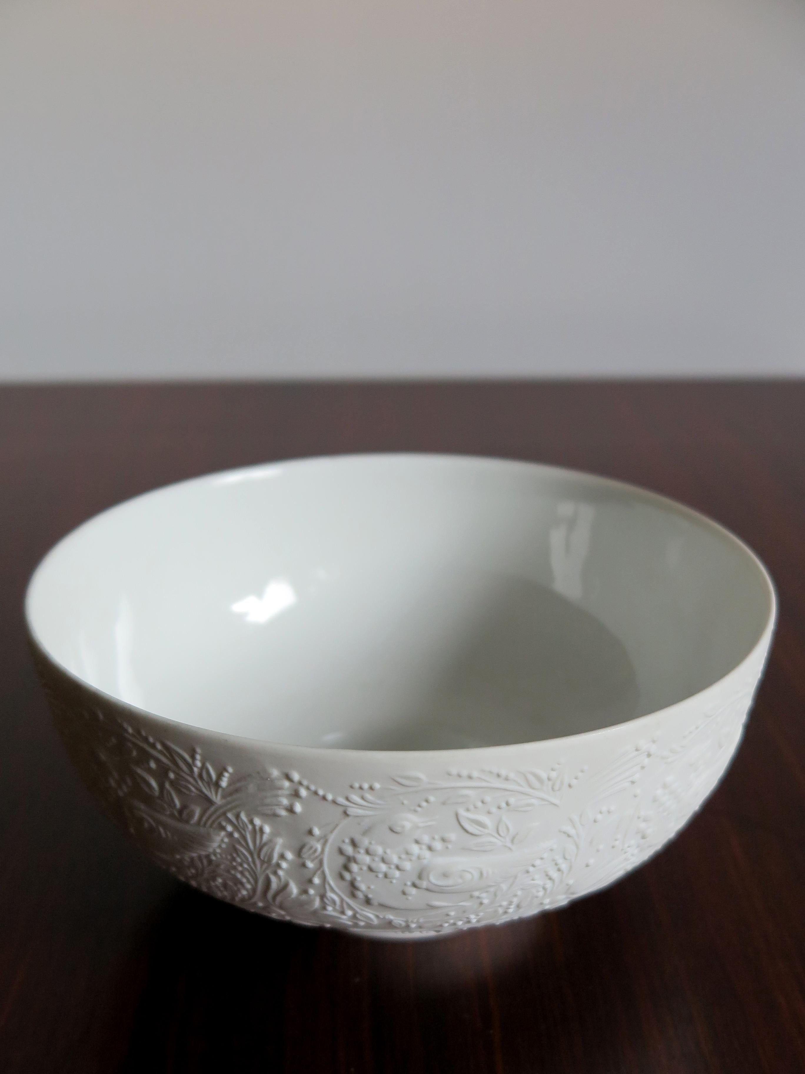 Original Rosenthal Germany Studio Linie white porcelain bowl,
designed by Danish artist Björn Wiinblad, circa 1970.
Signature of manufacturer and designer under the base.