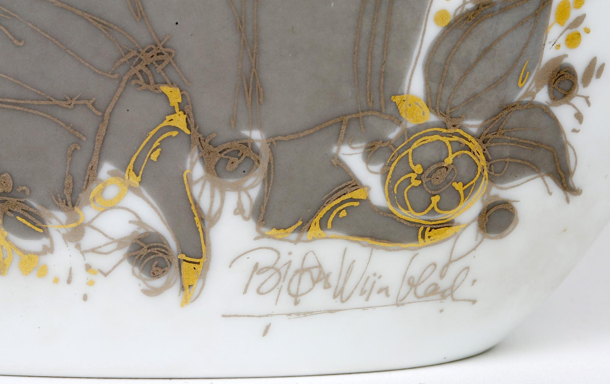 Bjorn Wiinblad for Rosenthal Midcentury Porcelain Empress Samuramat Vase 1