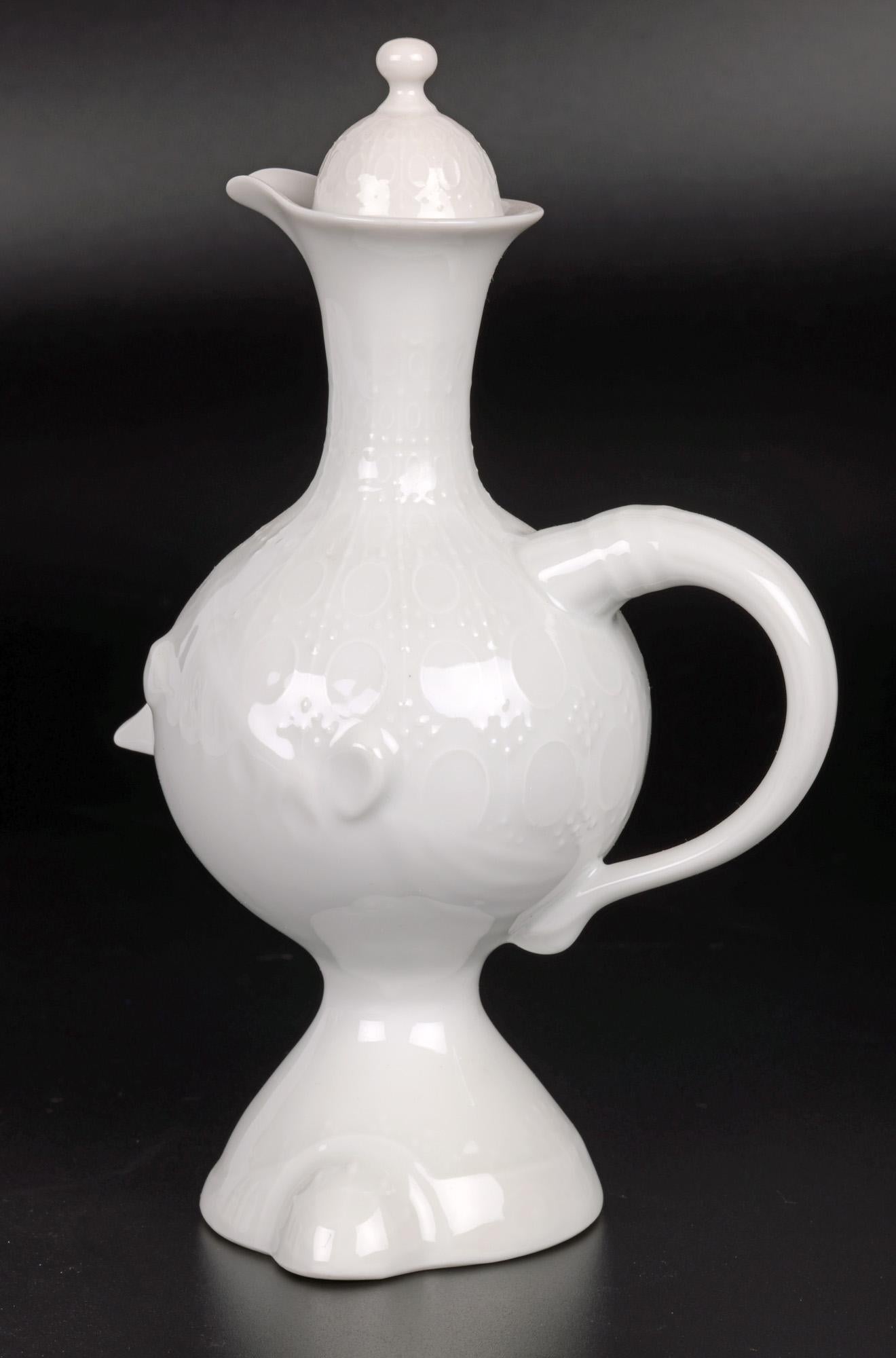 Bjorn Wiinblad for Rosenthal Midcentury Porcelain Face Lidded Jug (pichet à couvercle en porcelaine) en vente 6