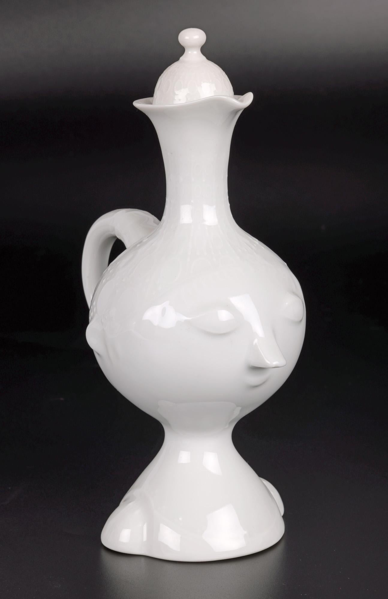 Bjorn Wiinblad para Rosenthal Jarra con tapa de porcelana de mediados de siglo Glaseado en venta