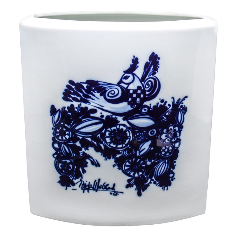 Bjorn Wiinblad For Rosenthal Studio-Linie Mid-Century Large Blue and White  Vase at 1stDibs