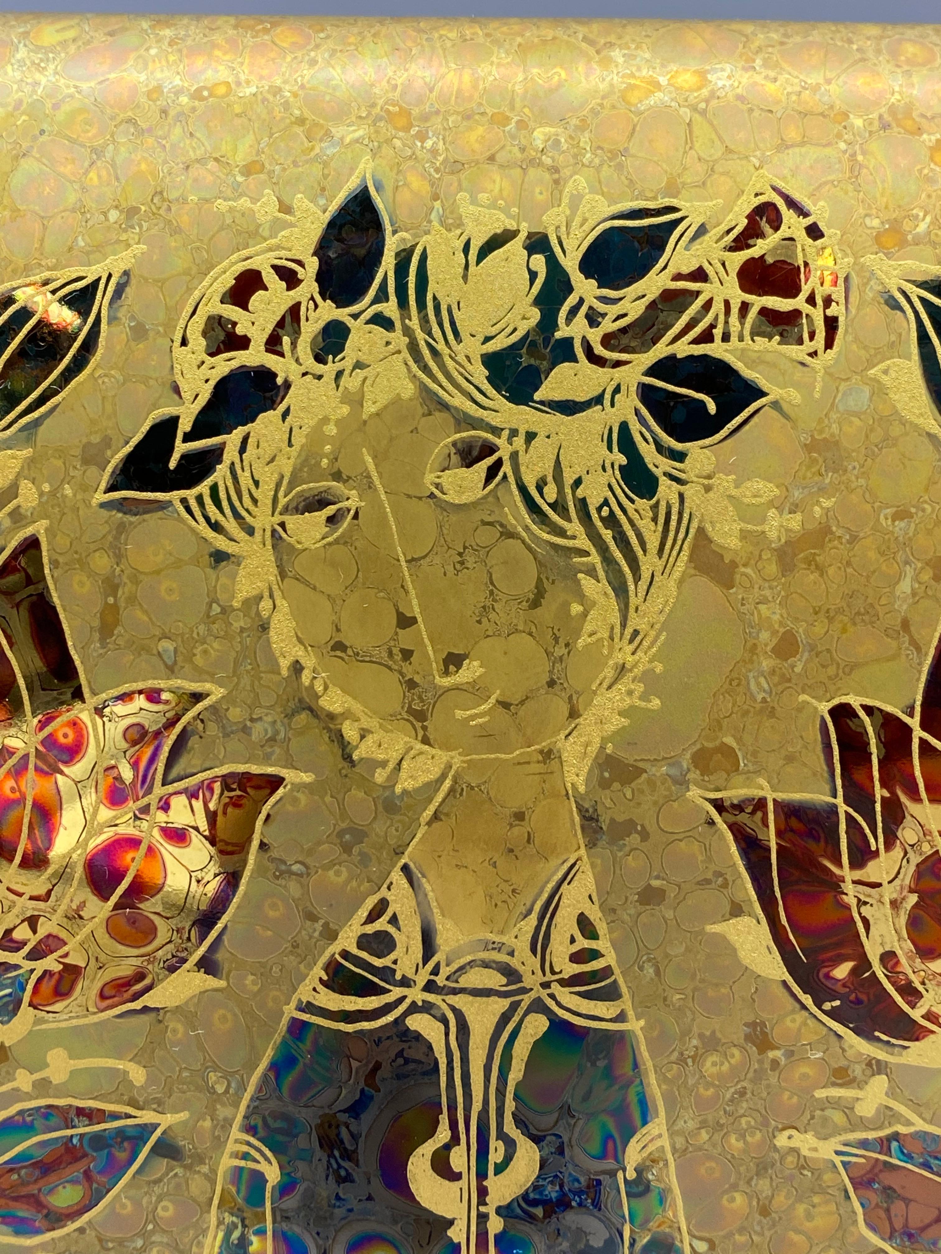 Bjorn Wiinblad Rosenthal Porcelain Gold Glaze Shammuramat Series Pillow Vase in vendita 5