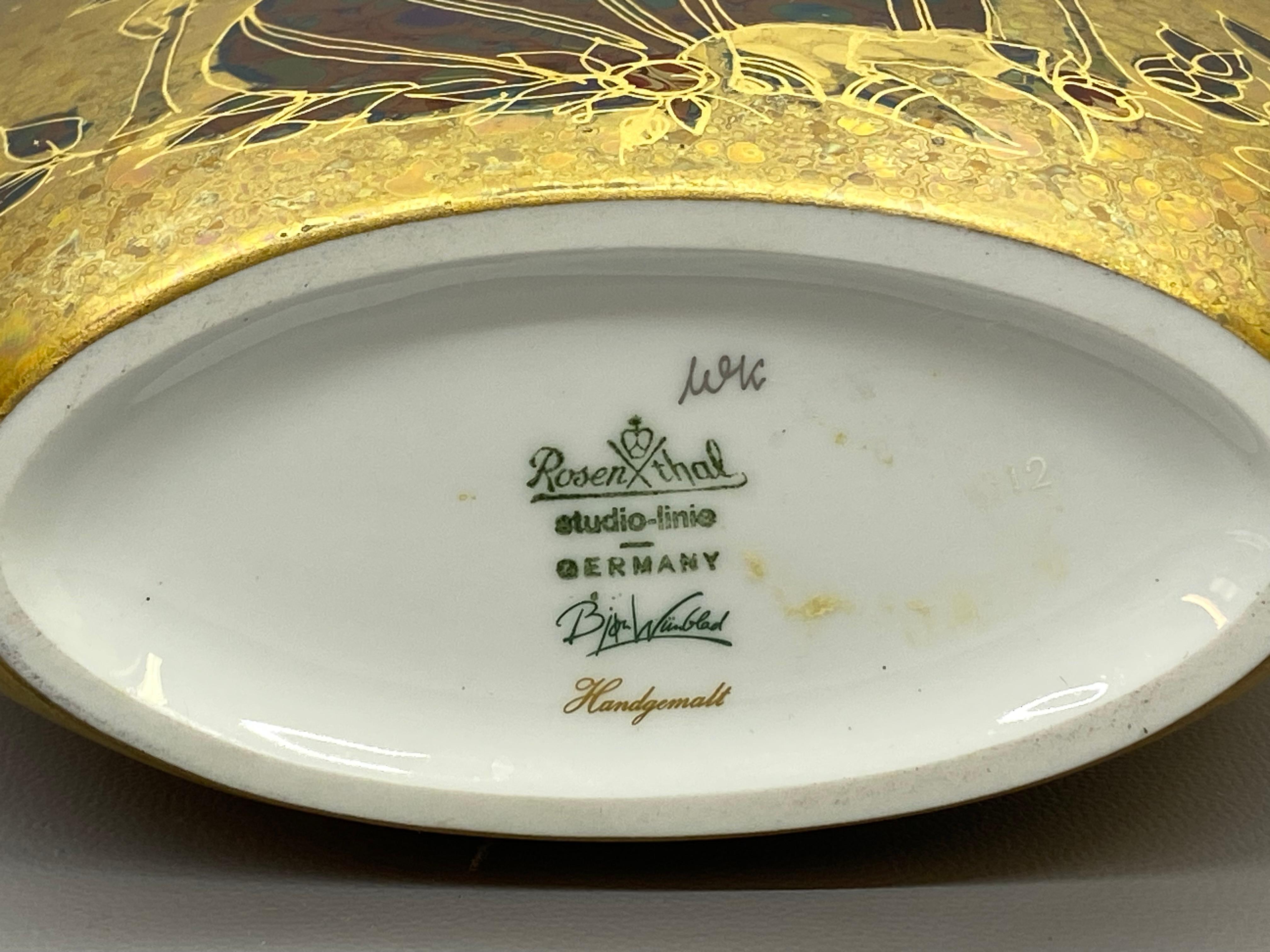 Bjorn Wiinblad Rosenthal Porcelain Gold Glaze Shammuramat Series Pillow Vase in vendita 7