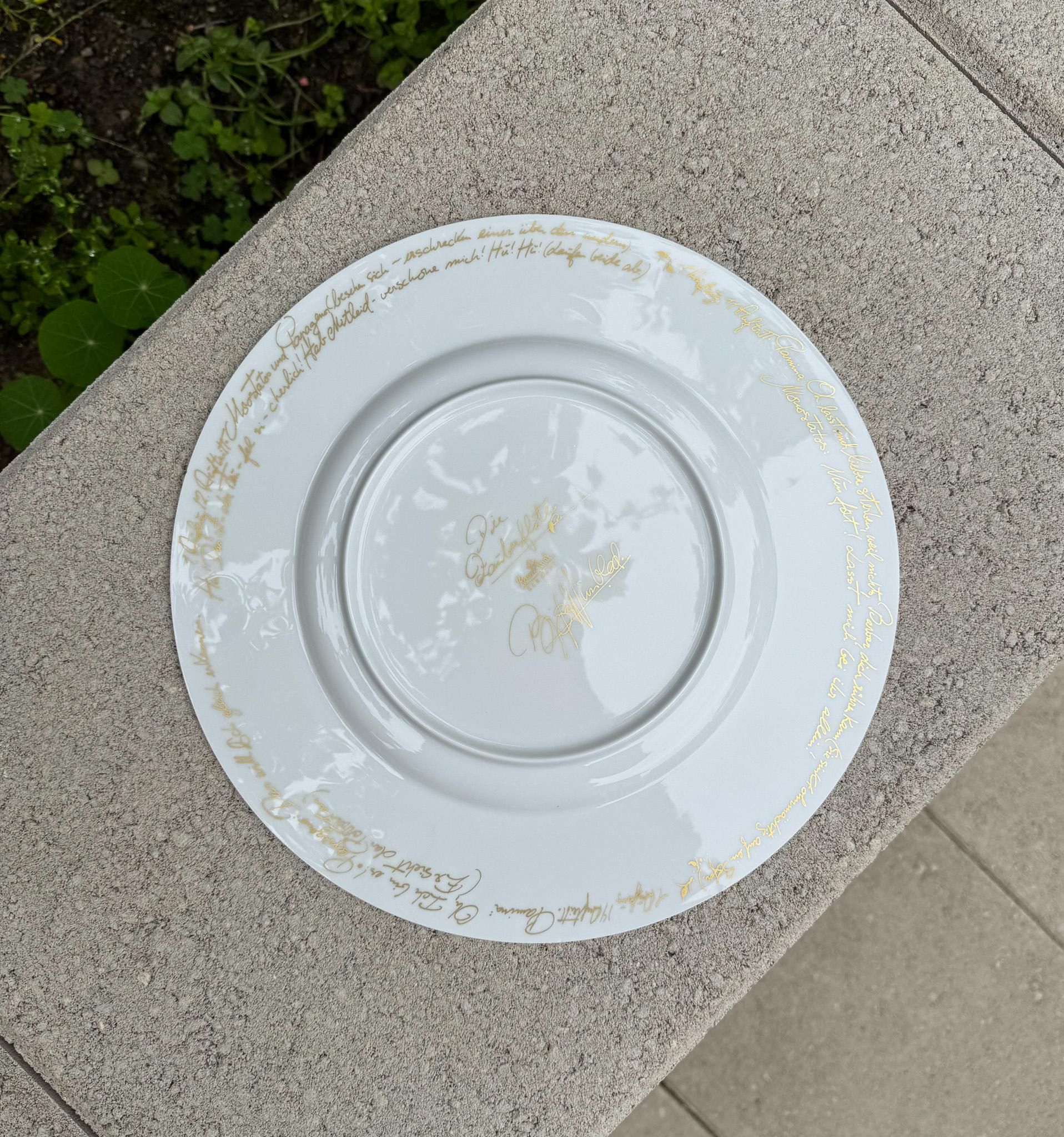 Assiette de 10,5 pouces en porcelaine blanche de Bjorn Whiting pour Rosenthal, Allemagne, 20e siècle en vente 5