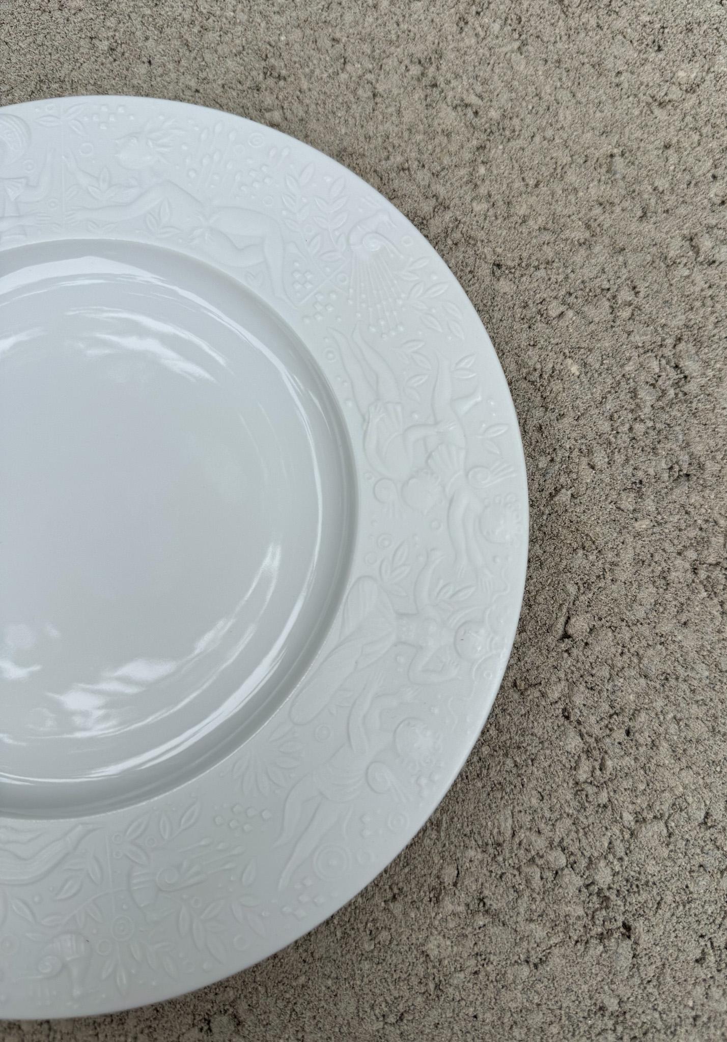 20ième siècle Assiette de 7,5 pouces en porcelaine blanche de Whiting pour Rosenthal, Allemagne, 20e siècle en vente