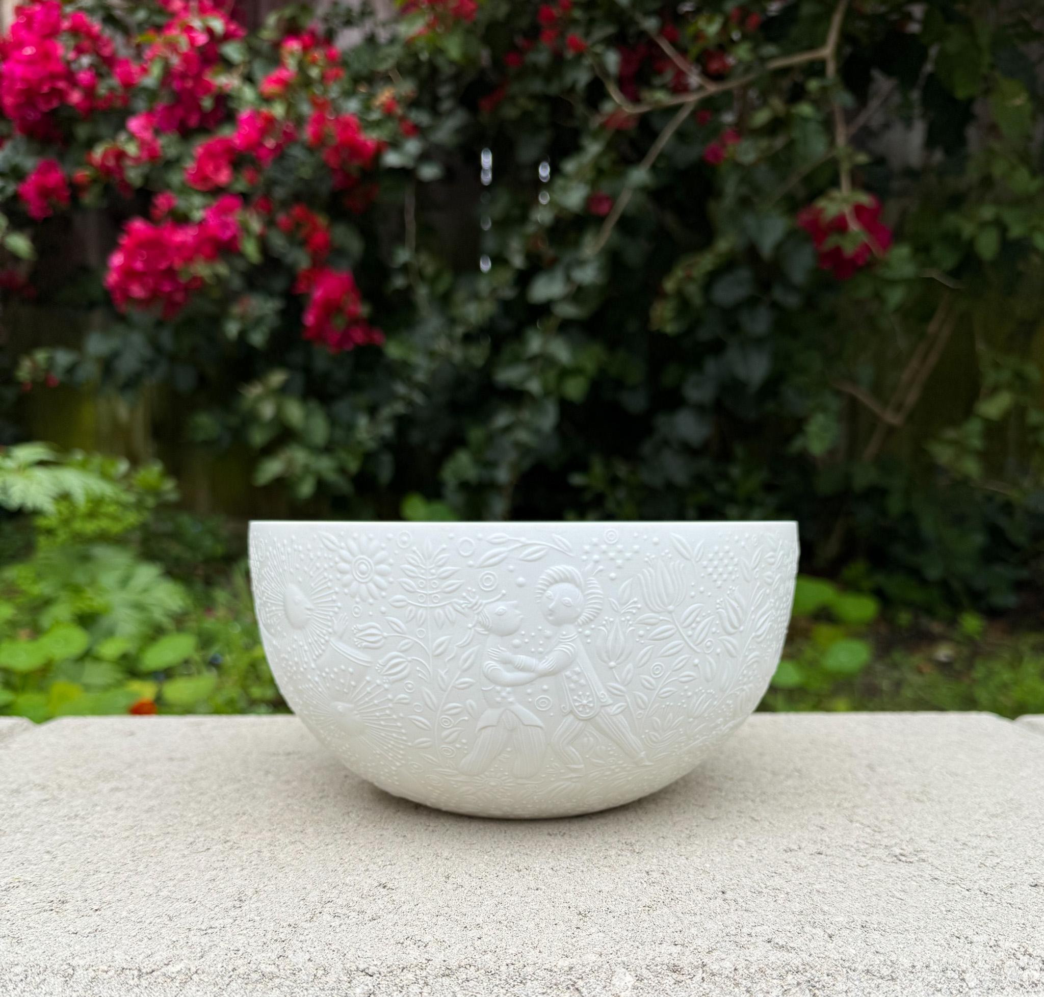 Bol en porcelaine blanche Bjorn Wiinblad pour Rosenthal, Allemagne, 20e siècle en vente 6