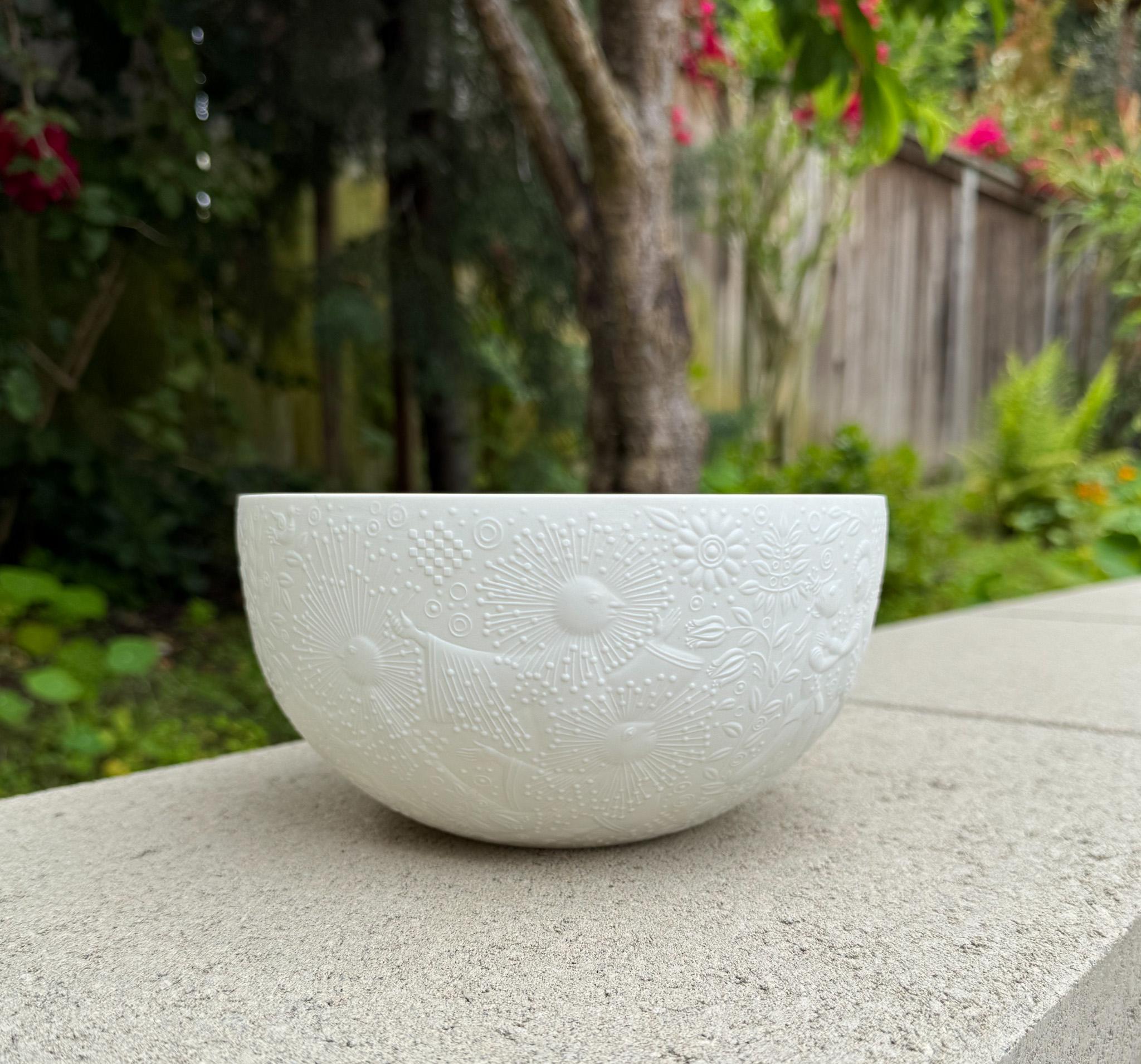 Bol en porcelaine blanche Bjorn Wiinblad pour Rosenthal, Allemagne, 20e siècle en vente 7