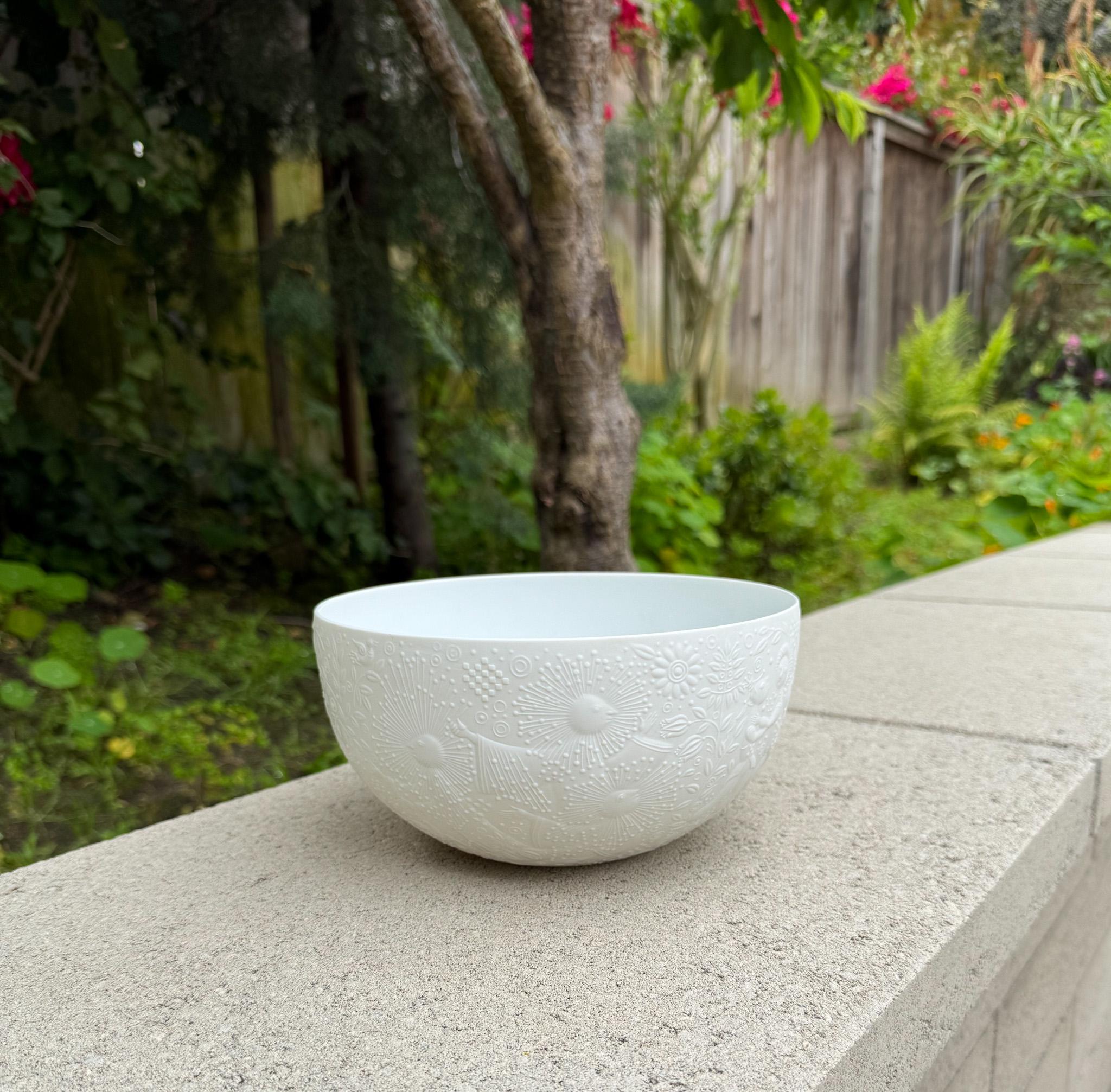 Bol en porcelaine blanche Bjorn Wiinblad pour Rosenthal, Allemagne, 20e siècle en vente 2
