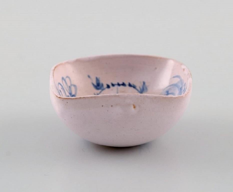 Bjørn Wiinblad (1918-2006), Denmark. 
Unique miniature bowl in hand-painted glazed ceramics. Dated 1951.
Measures: 4.5 x 4.5 x 2.2 cm.
In excellent condition.
Signed and dated.