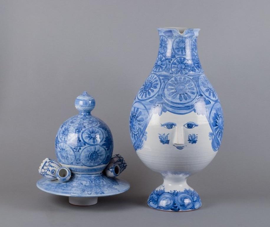 Bjørn Wiinblad. Colossal, vase en deux parties en forme de cruche en céramique, 1971 Excellent état - En vente à Copenhagen, DK