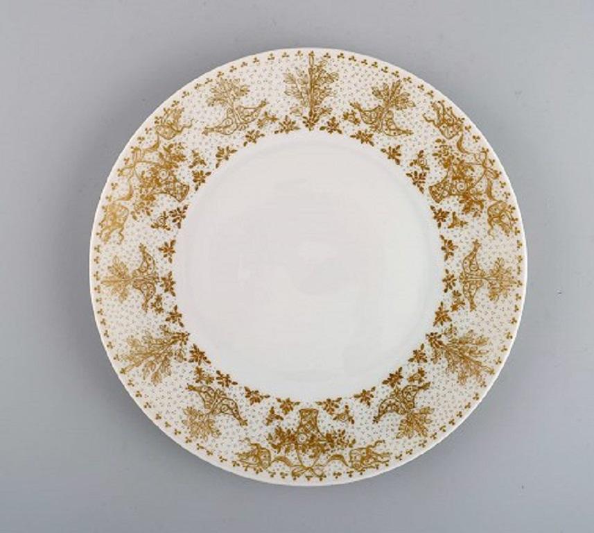 Bjørn Wiinblad für Rosenthal. 10 Teller aus Porzellan mit Golddekor. 1980s.
Maße: Durchmesser: 21,5 cm.
In ausgezeichnetem Zustand.
Gestempelt.