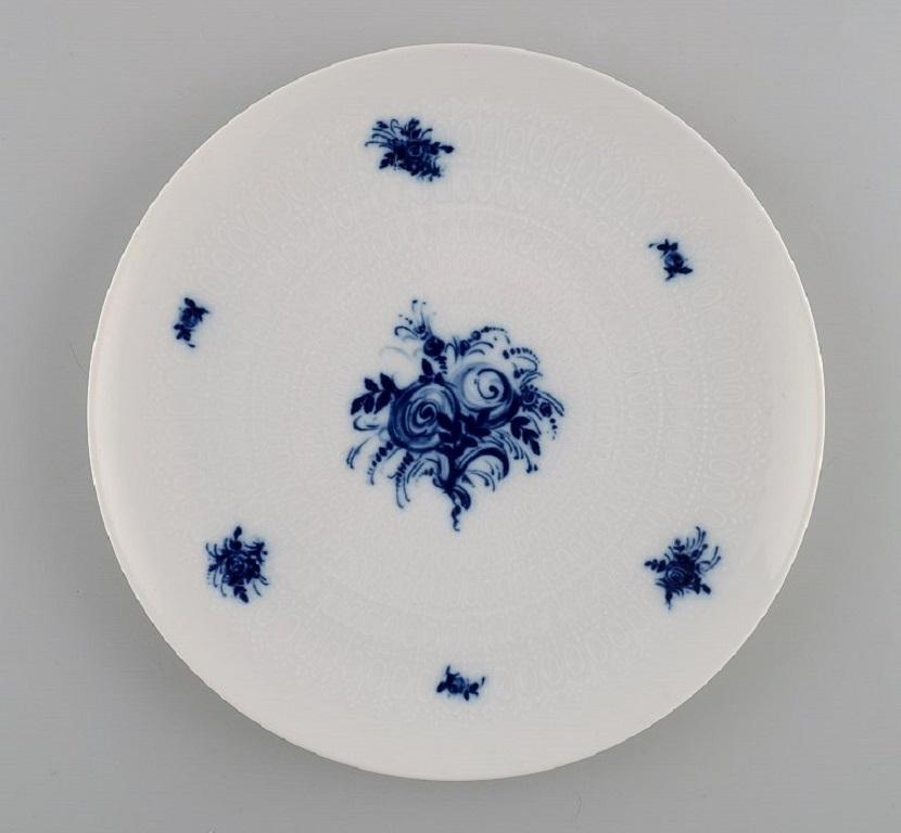Bjørn Wiinblad for Rosenthal. Five Romanze Blue Flower Porcelain Plates. 
1960s.
Measure: Diameter: 19.5 cm.
In excellent condition.
Stamped.