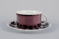 Bjørn Wiinblad for Rosenthal. Four "Berlin Hilton" coffee cups with saucers