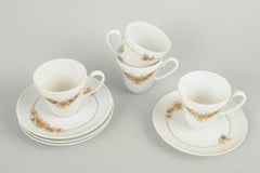 Bjørn Wiinblad for Rosenthal. Four coffee cups with saucers. Romanze series.
