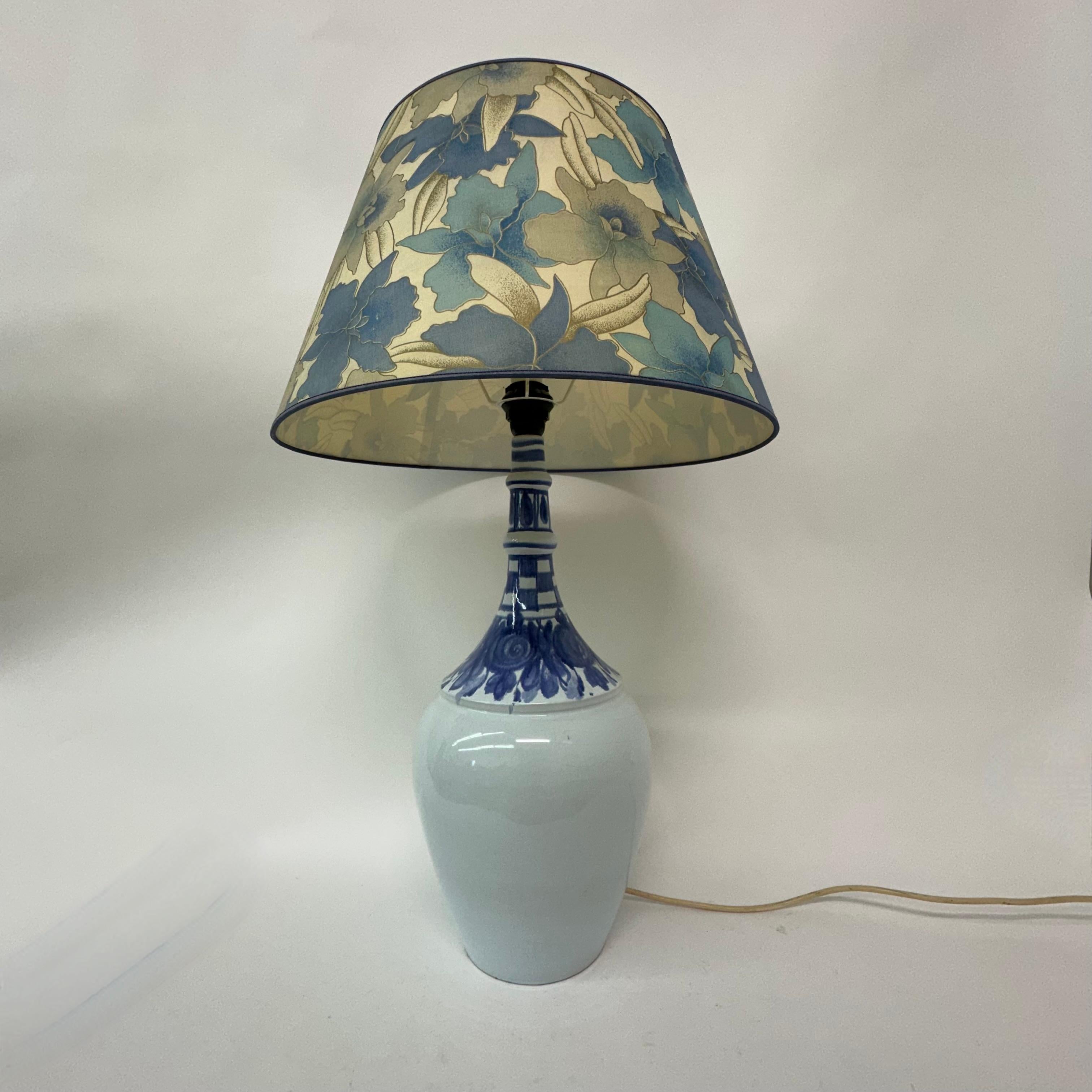 Mid-Century moderno Lampada da terra/da tavolo in ceramica floreale Bjørn Wiinblad per Rosenthal Germania , anni '70 in vendita
