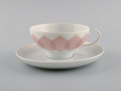 Bjørn Wiinblad for Rosenthal, Lotus Porcelain Service, 9 Teacups with Saucers