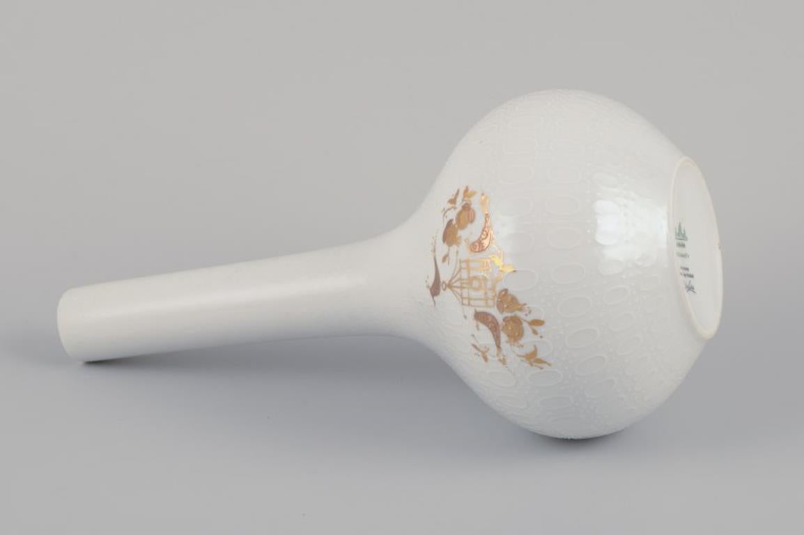 Porcellana Bjørn Wiinblad per Rosenthal. Vaso a collo stretto in porcellana. in vendita