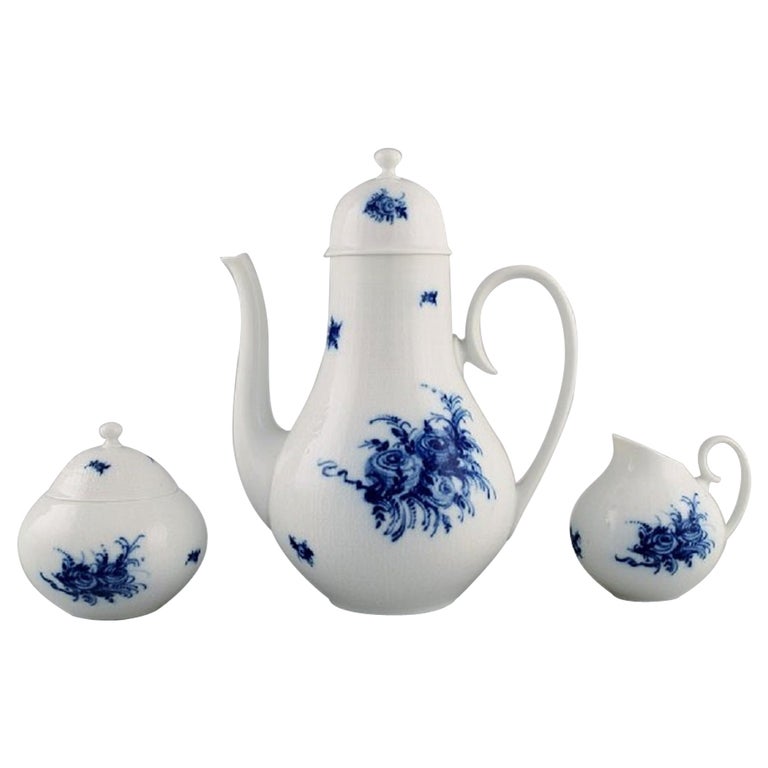 Bjrn Wiinblad für Rosenthal, Couchtisch mit römisch-blauer Blume, 1960er Jahre im Angebot bei 1stDibs Deutschland