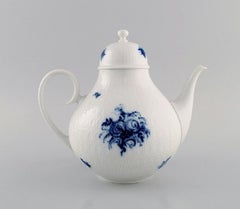 Bjørn Wiinblad for Rosenthal, Romanze Blue Flower Teapot, 1960s