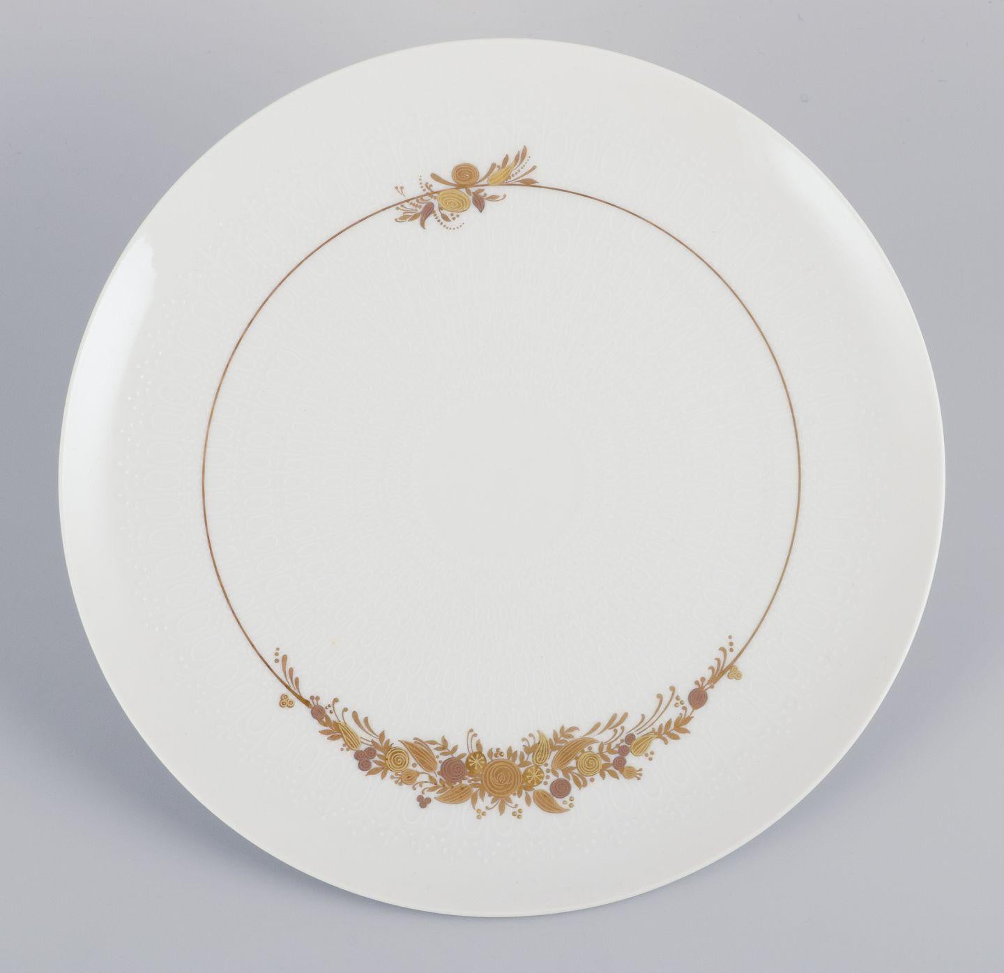 Pre-owned goods are exempt from import duties for U.S. customers. 
Therefore, no import tariffs will be applicable to your purchase.

Bjørn Wiinblad for Rosenthal Studioline.
A set of six 