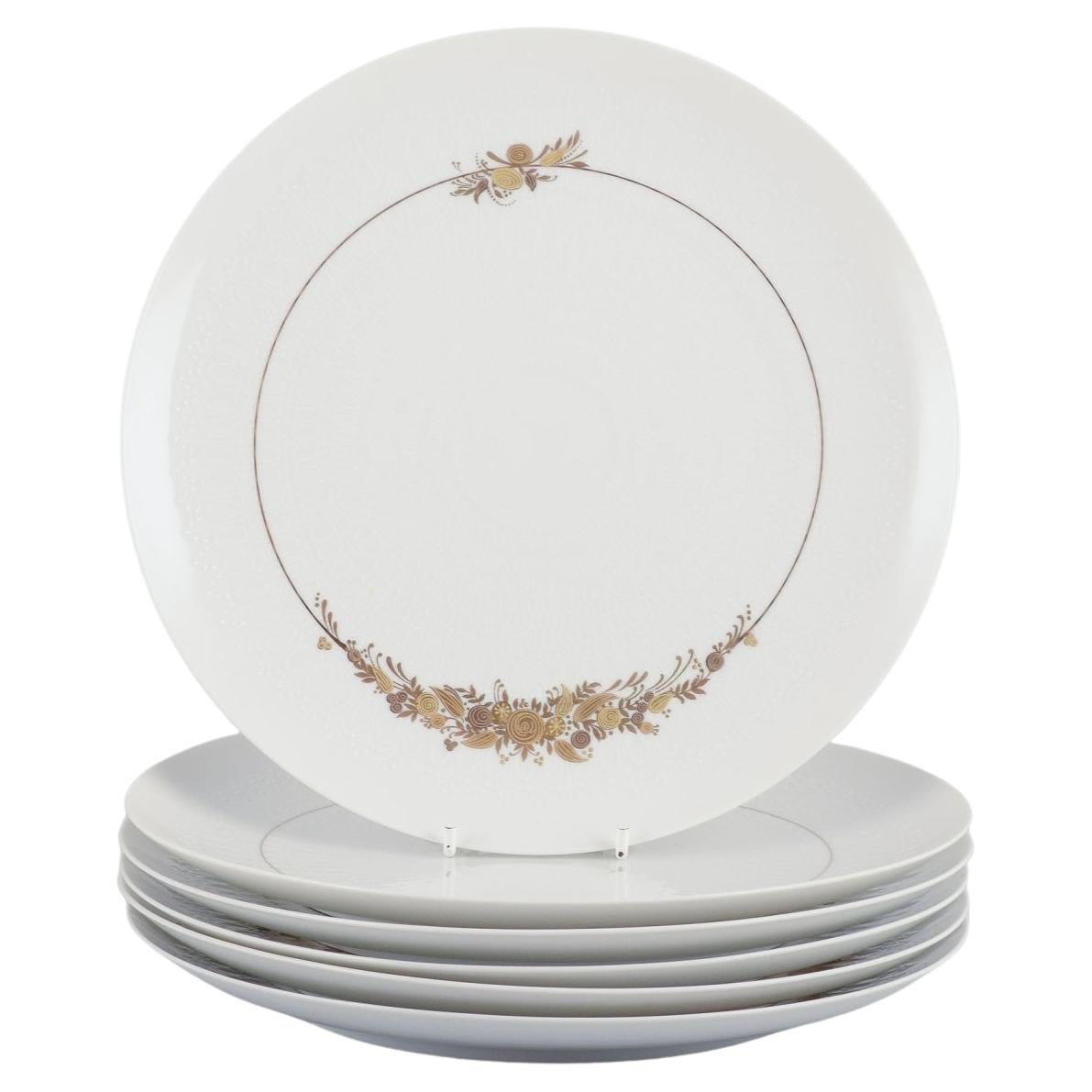 Bjørn Wiinblad for Rosenthal Studioline. A set of six "Romanze" dinner plates.