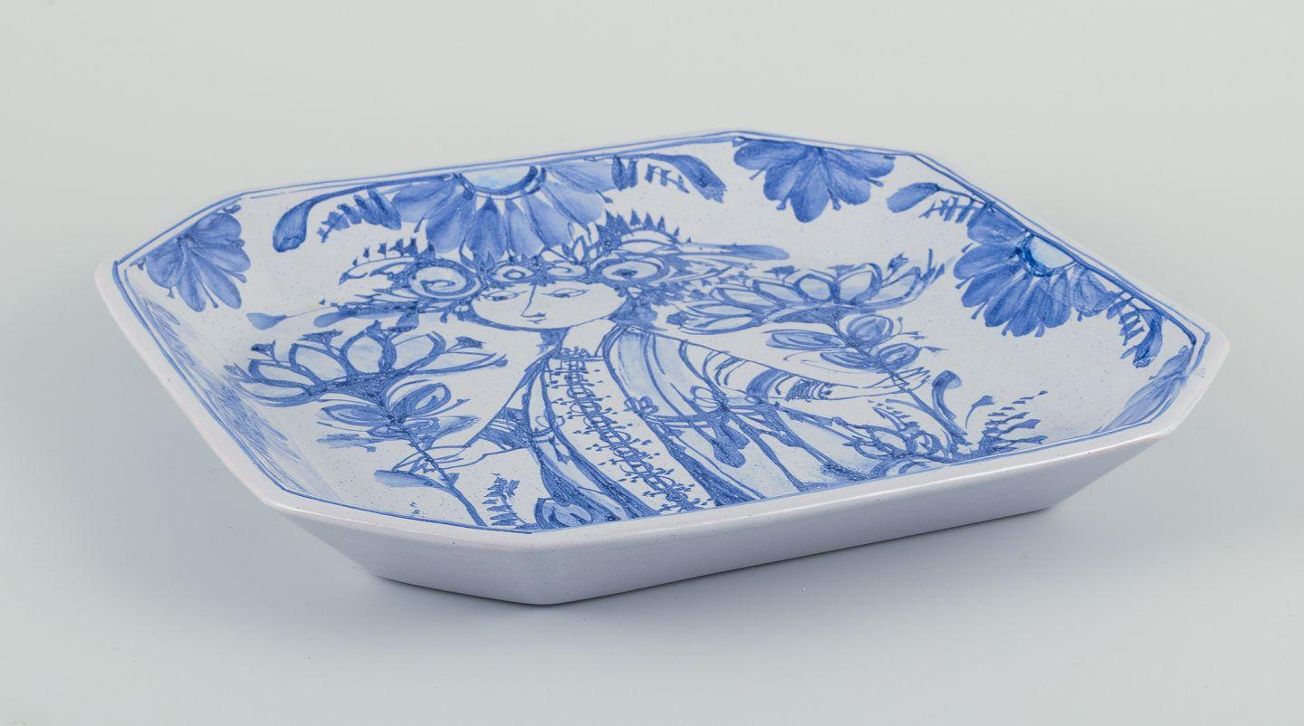 Bjørn Wiinblad für The Blue House. Achteckige Schale/Wandtafel aus Steingut. im Zustand „Hervorragend“ im Angebot in Copenhagen, DK