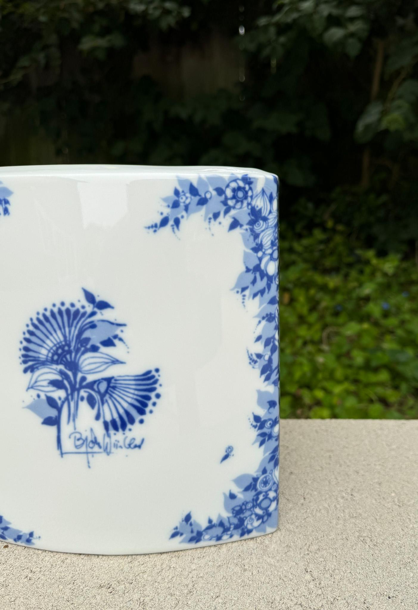 Porcellana Bjørn Wiinblad Vaso a cuscino in porcellana per Rosenthal Studio Line, Germania, c.C. 1980 in vendita
