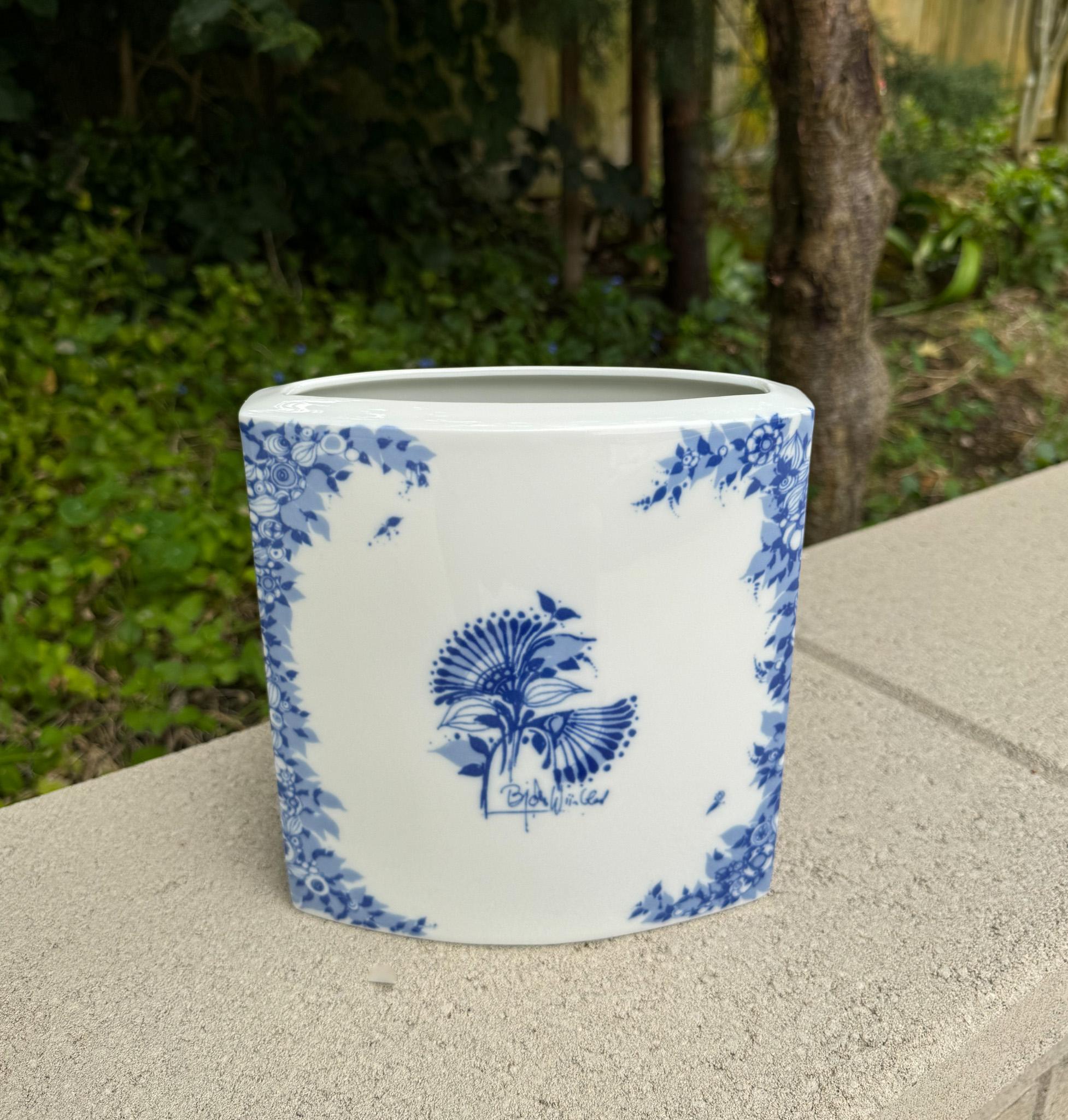 Bjørn Wiinblad Vaso a cuscino in porcellana per Rosenthal Studio Line, Germania, c.C. 1980 in vendita 1