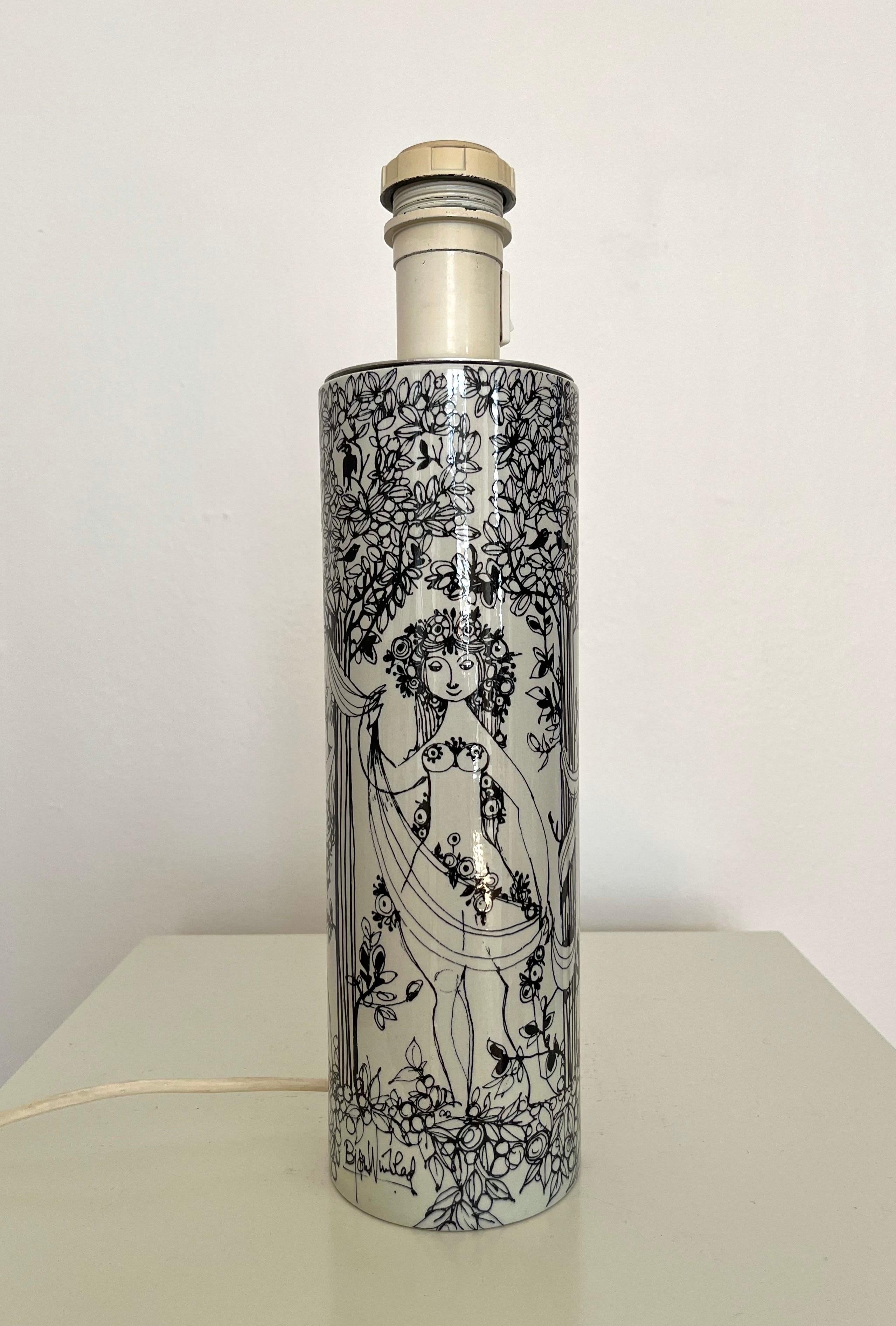 Faience Bjørn Wiinblad ‘Three Graces’ Table Lamp for Nymølle, Denmark, 1960s/1970s For Sale