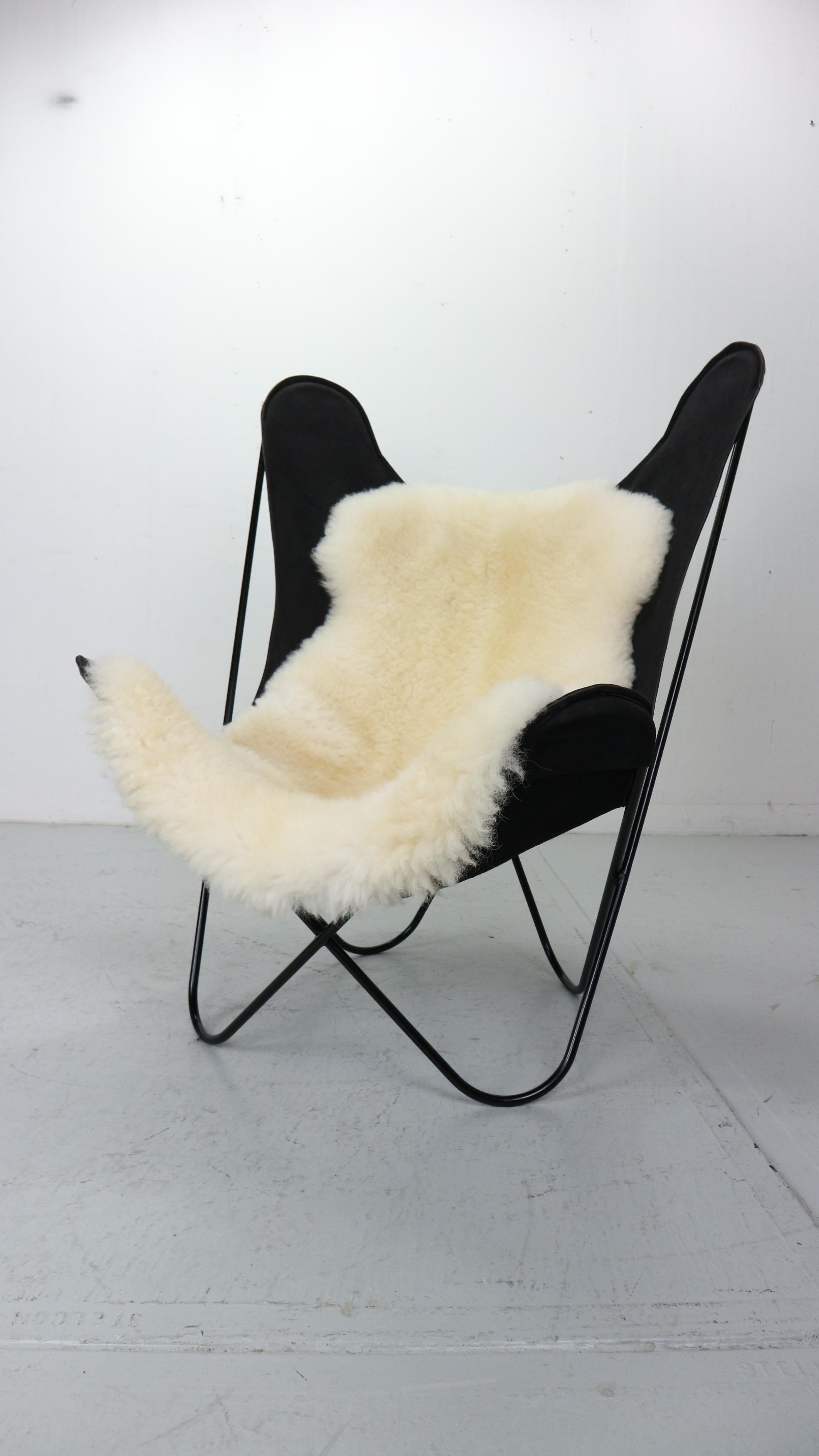 BKF Butterfly Chair by Jorge Hardoy-Ferrari for Knoll, 1960s incl. Sheepskin For Sale 8