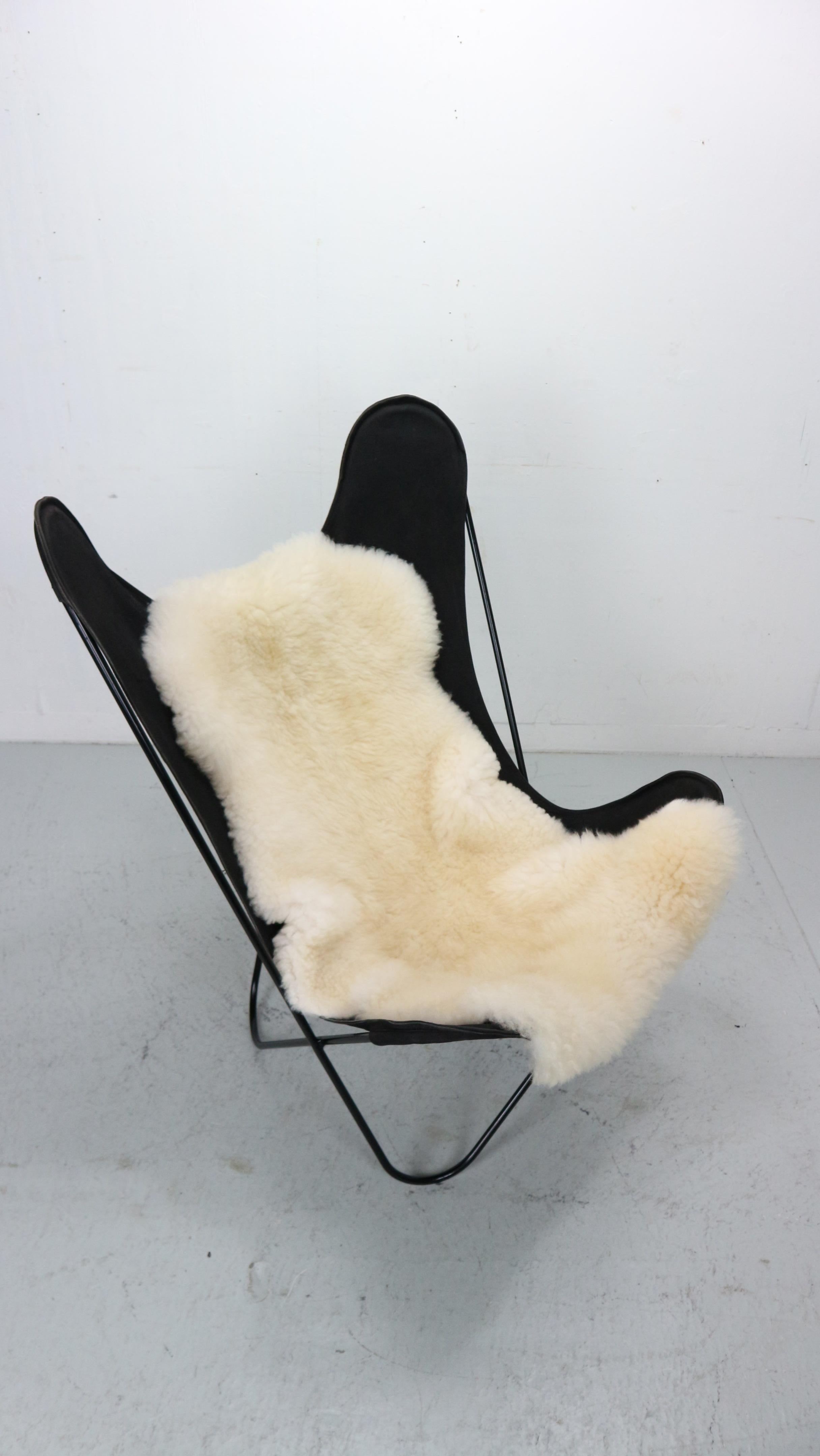 BKF Butterfly Chair by Jorge Hardoy-Ferrari for Knoll, 1960s incl. Sheepskin For Sale 10