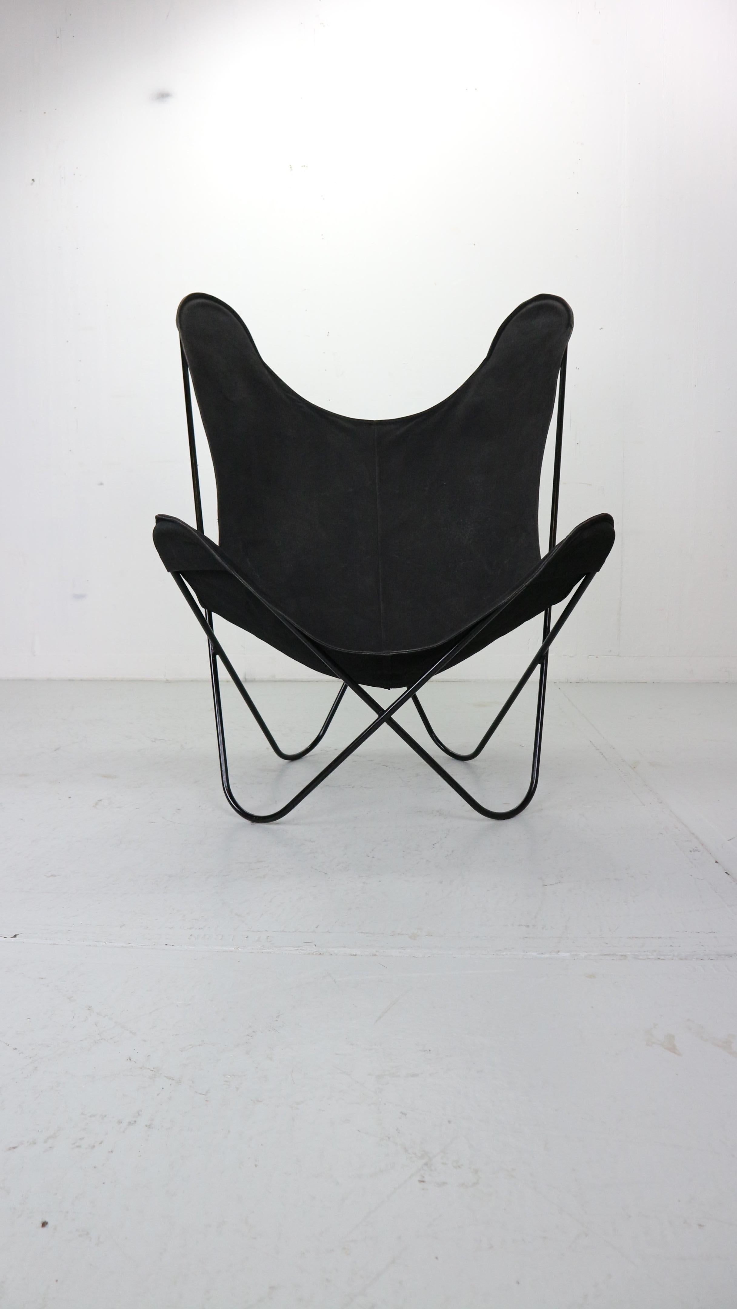 Mid-Century Modern BKF Butterfly Chair by Jorge Hardoy-Ferrari for Knoll, 1960s incl. Sheepskin For Sale