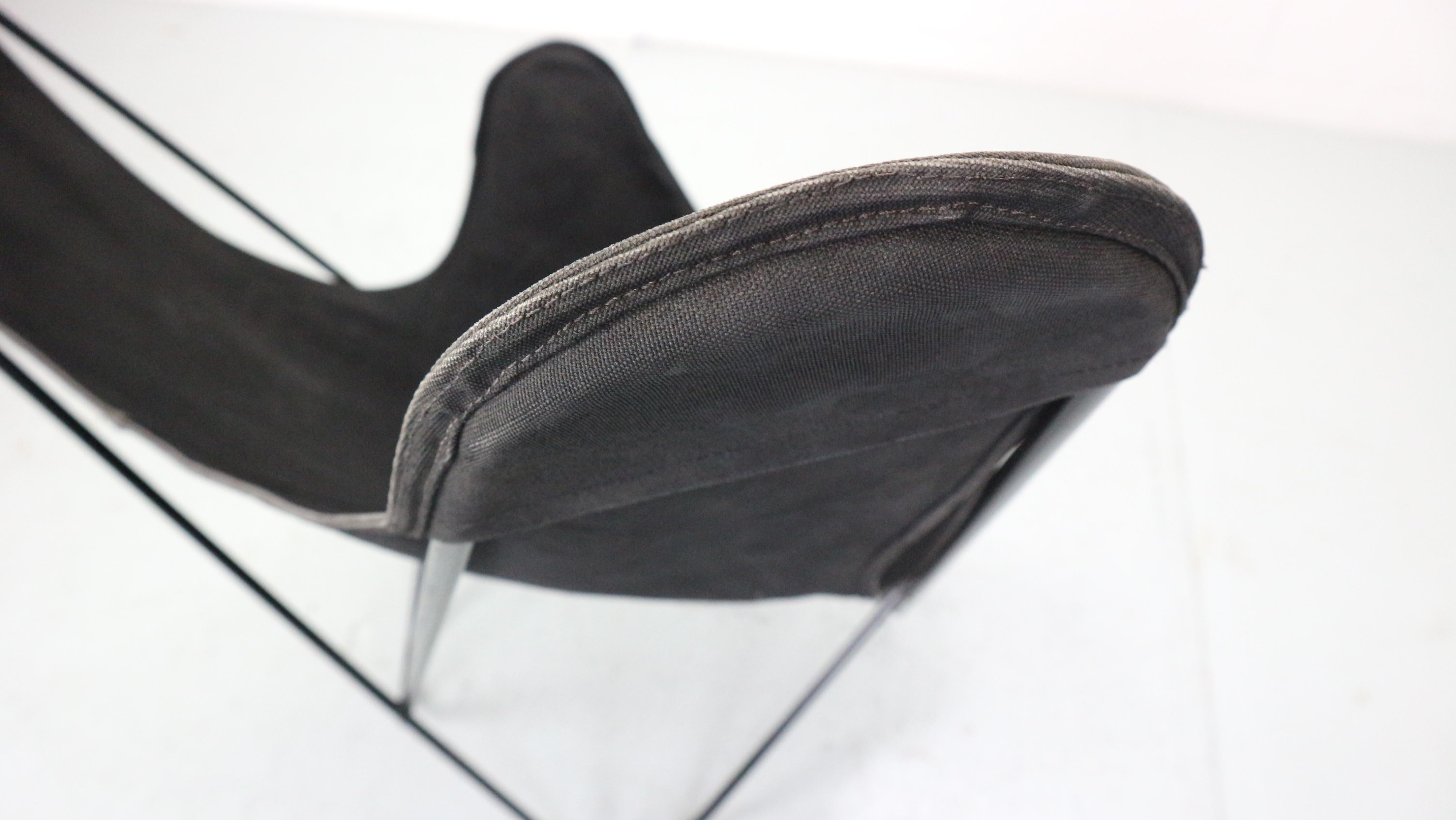 20ième siècle Chaise papillon BKF de Jorge Hardoy-Ferrari pour Knoll, années 1960, avec peau de mouton en vente