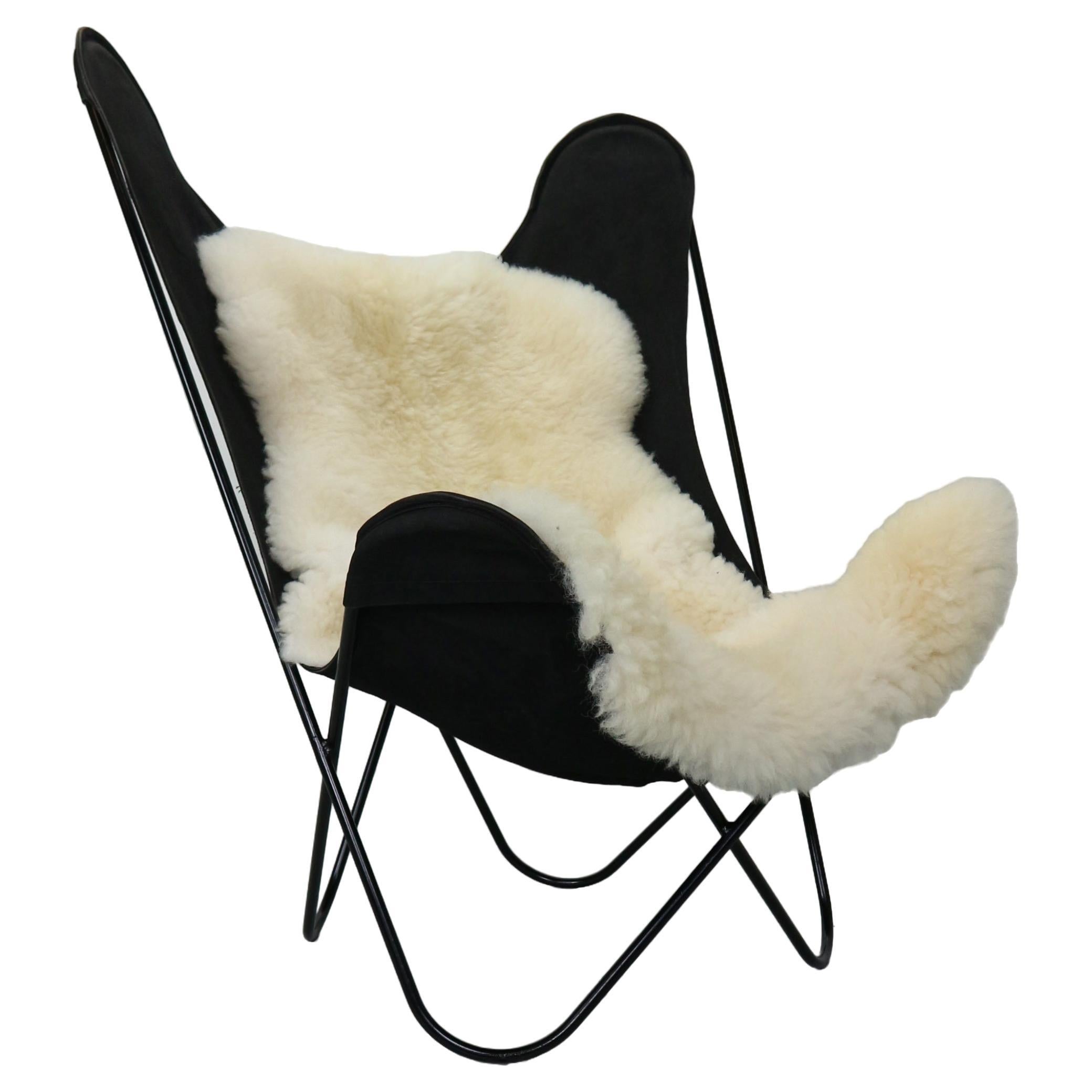BKF Butterfly Chair by Jorge Hardoy-Ferrari for Knoll, 1960s incl. Sheepskin For Sale