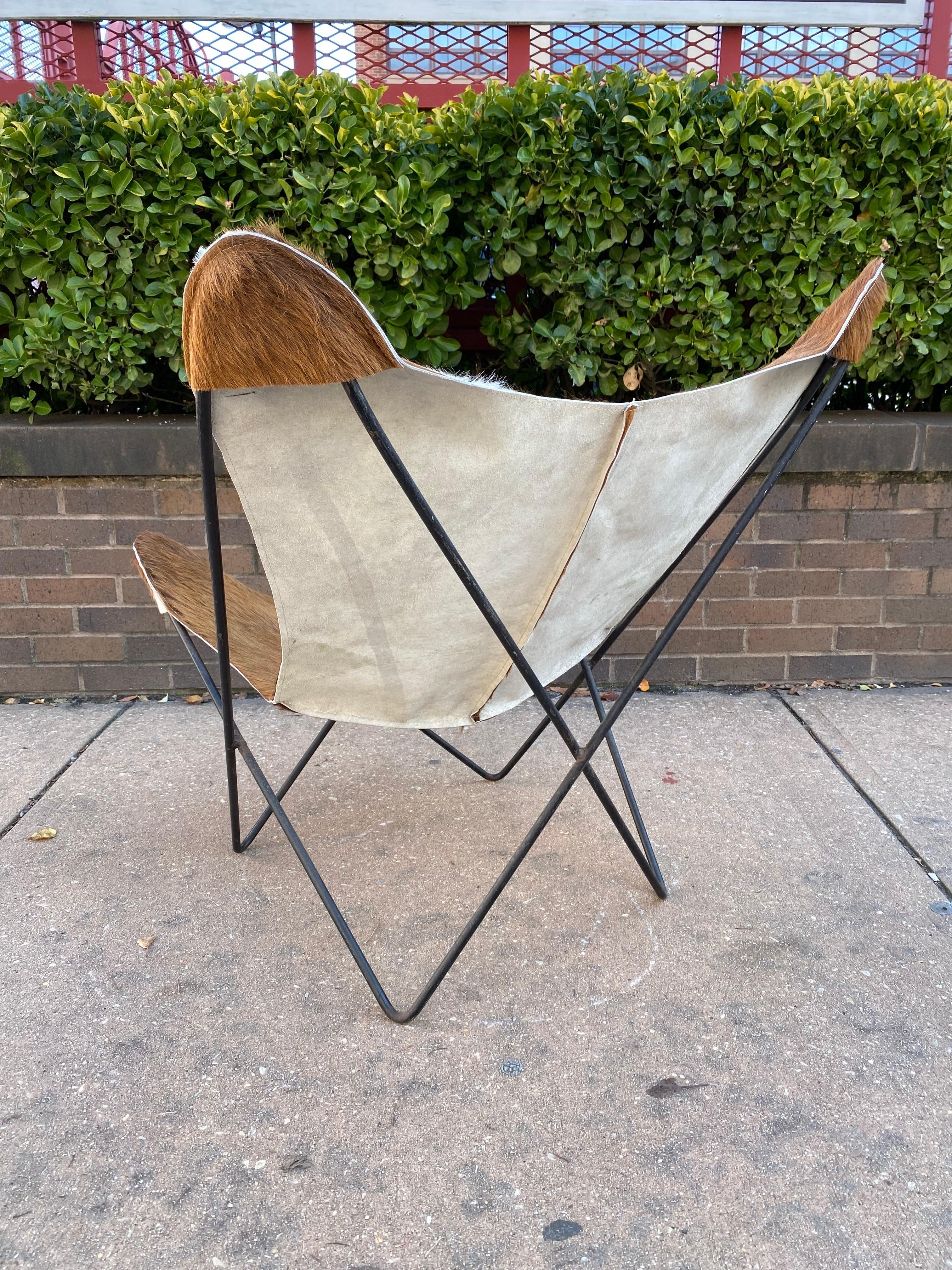 BKF Hardoy for Knoll Butterfly Chair with New Cowhide Sling In Good Condition For Sale In Philadelphia, PA