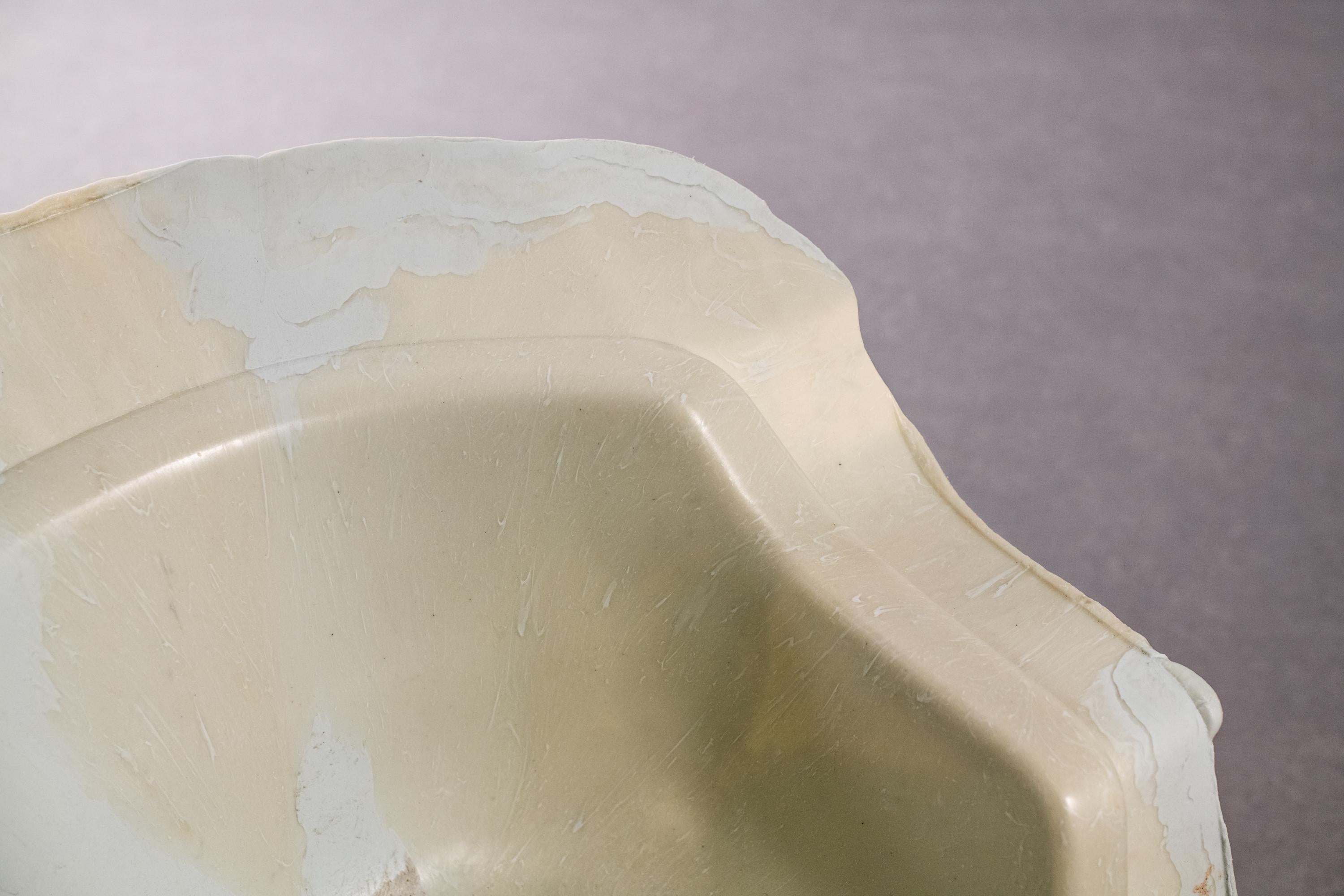 XXI secolo e contemporaneo Poltrona BL03 - Unico pezzo da collezione contemporaneo in plastica riciclata bianca in vendita