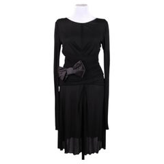 Vestido de cóctel negro de Dolce & Gabbana de los años 2000 con un lazo