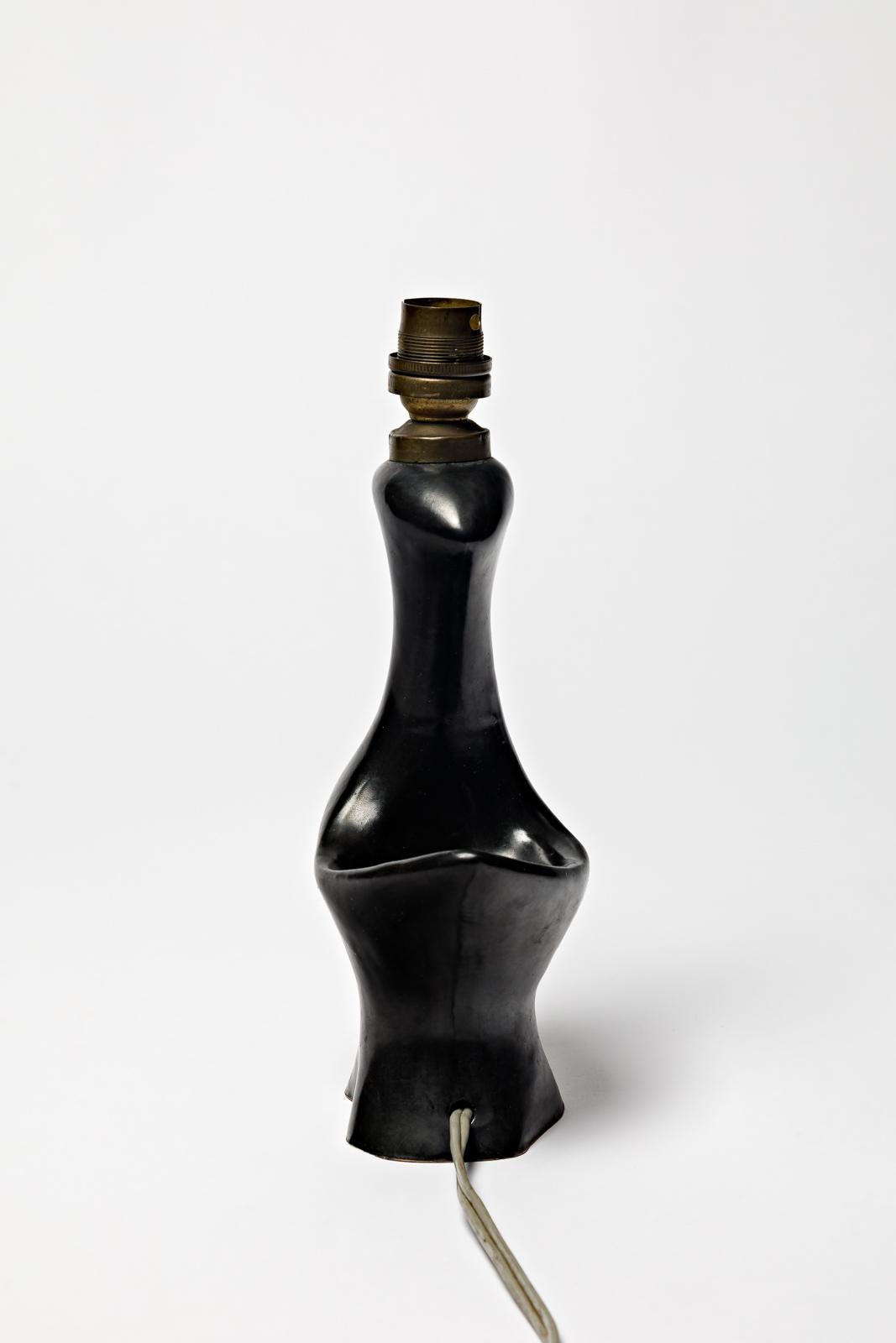 lámpara de sobremesa de cerámica negra de diseño animal del siglo xx de CAB Bordeaux 1950 francés siglo XX en venta