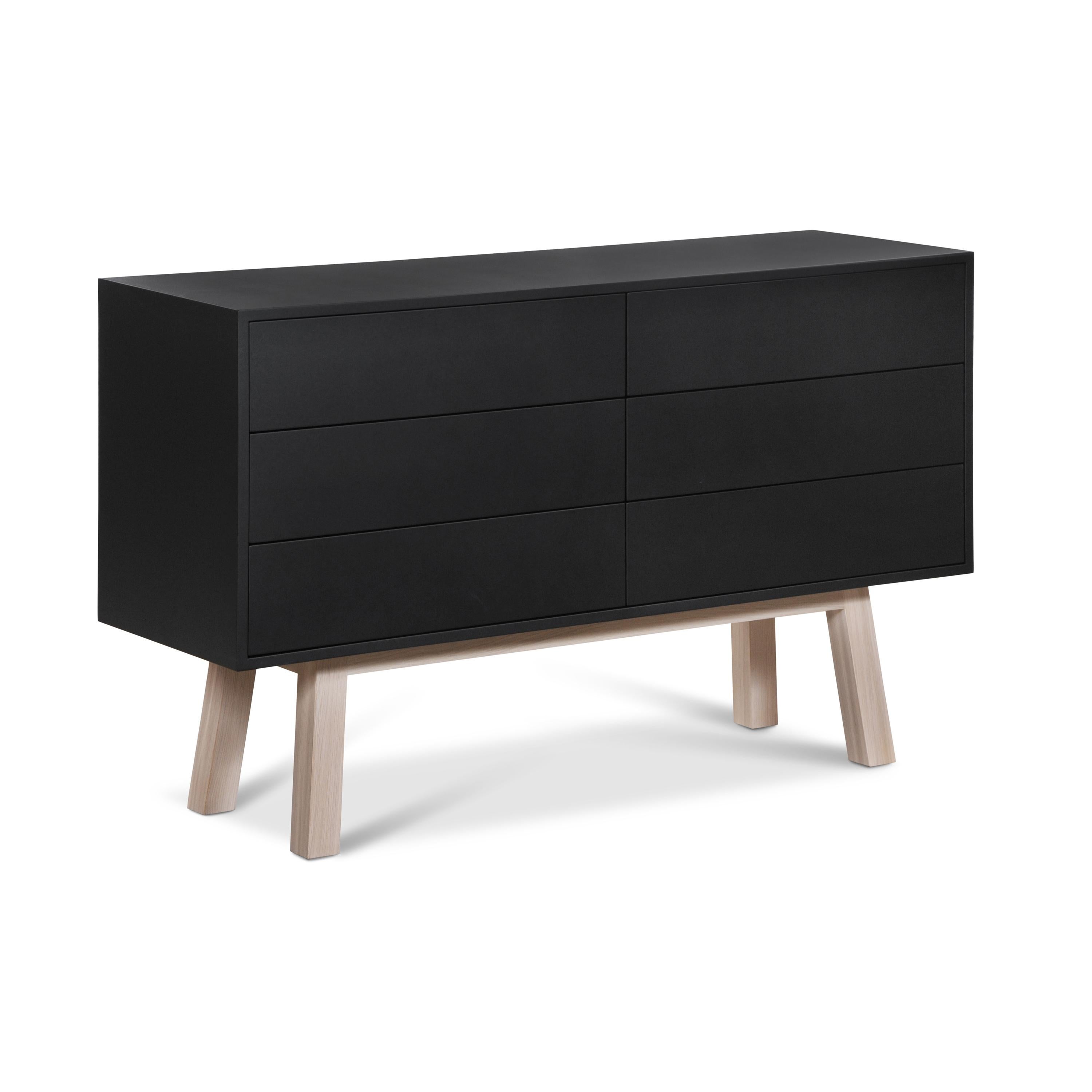 Arcón francés de 6 cajones Madera de roble, lacado en negro, diseñado por Eric Gizard, París Hecho a mano en venta