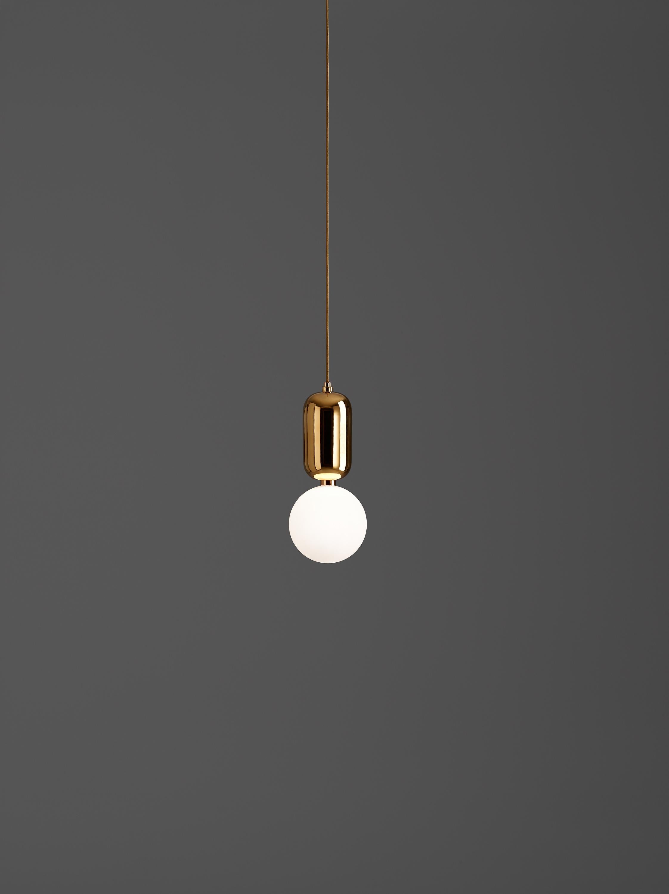 Espagnol Lampe à suspension AT&T noire de Parachilna en vente