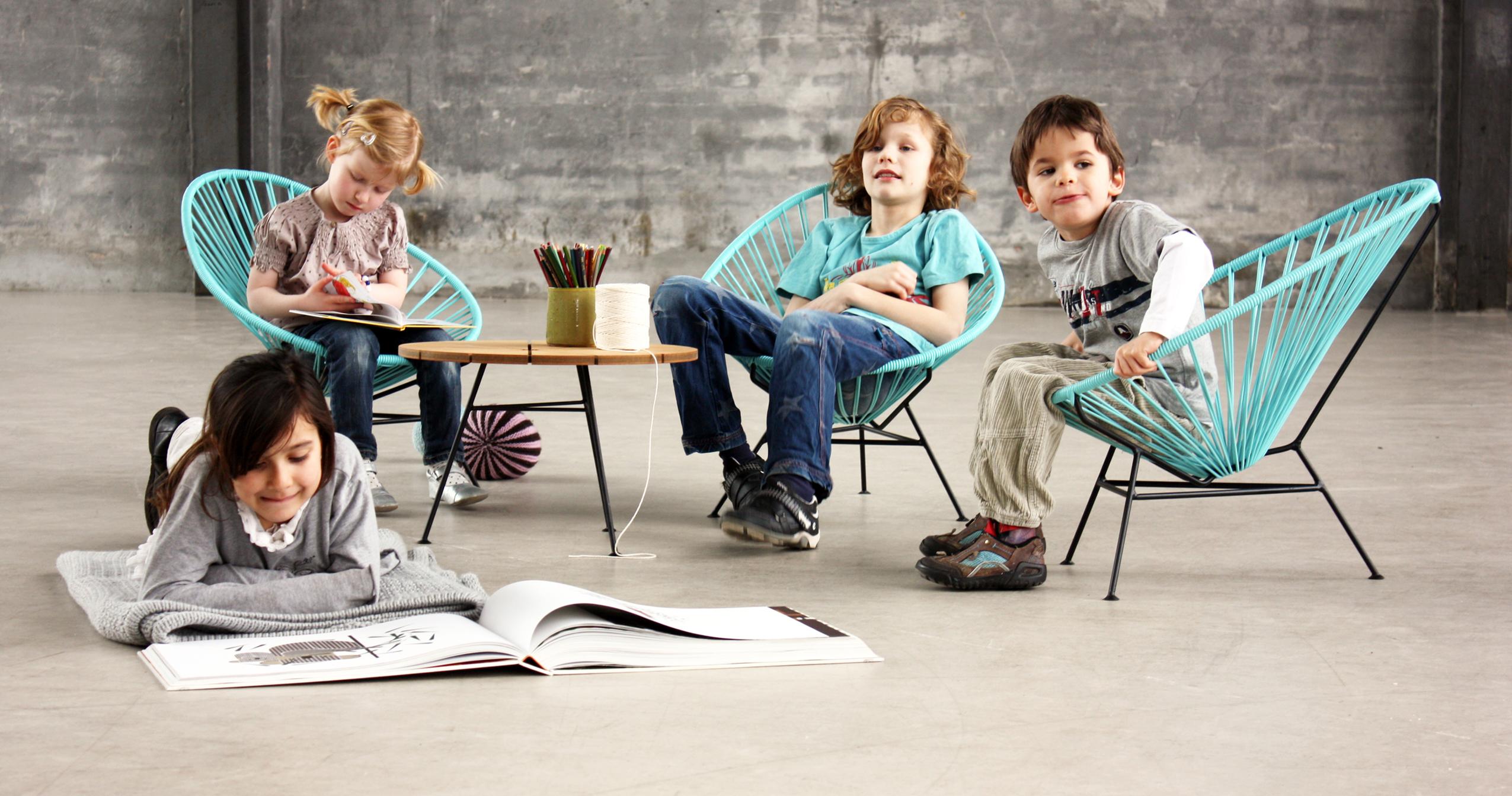 Danois Mini chaise Acapulco noire par OK Design en vente