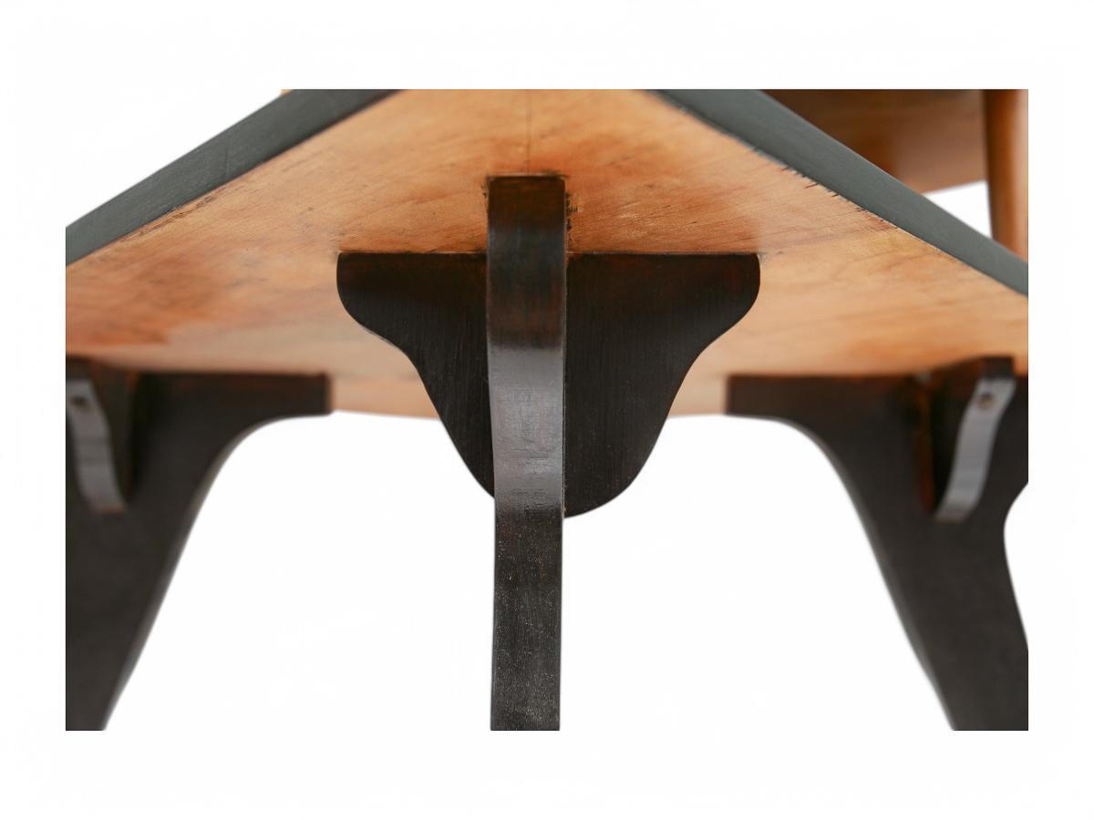 Table d'appoint noire par Jose Zanine Caldas, années 1950 en vente 2