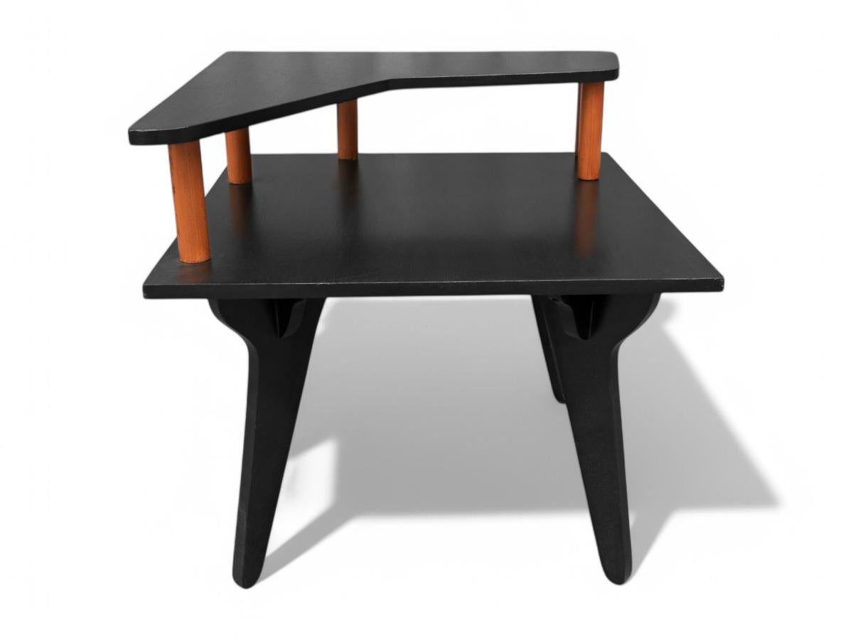Table d'appoint noire par Jose Zanine Caldas, années 1950 Bon état - En vente à New York, NY