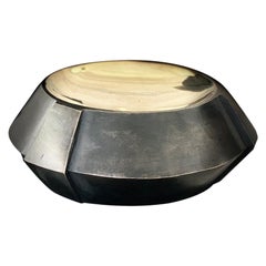 Black Acid Bronze Vase by Lupo Horiōkami