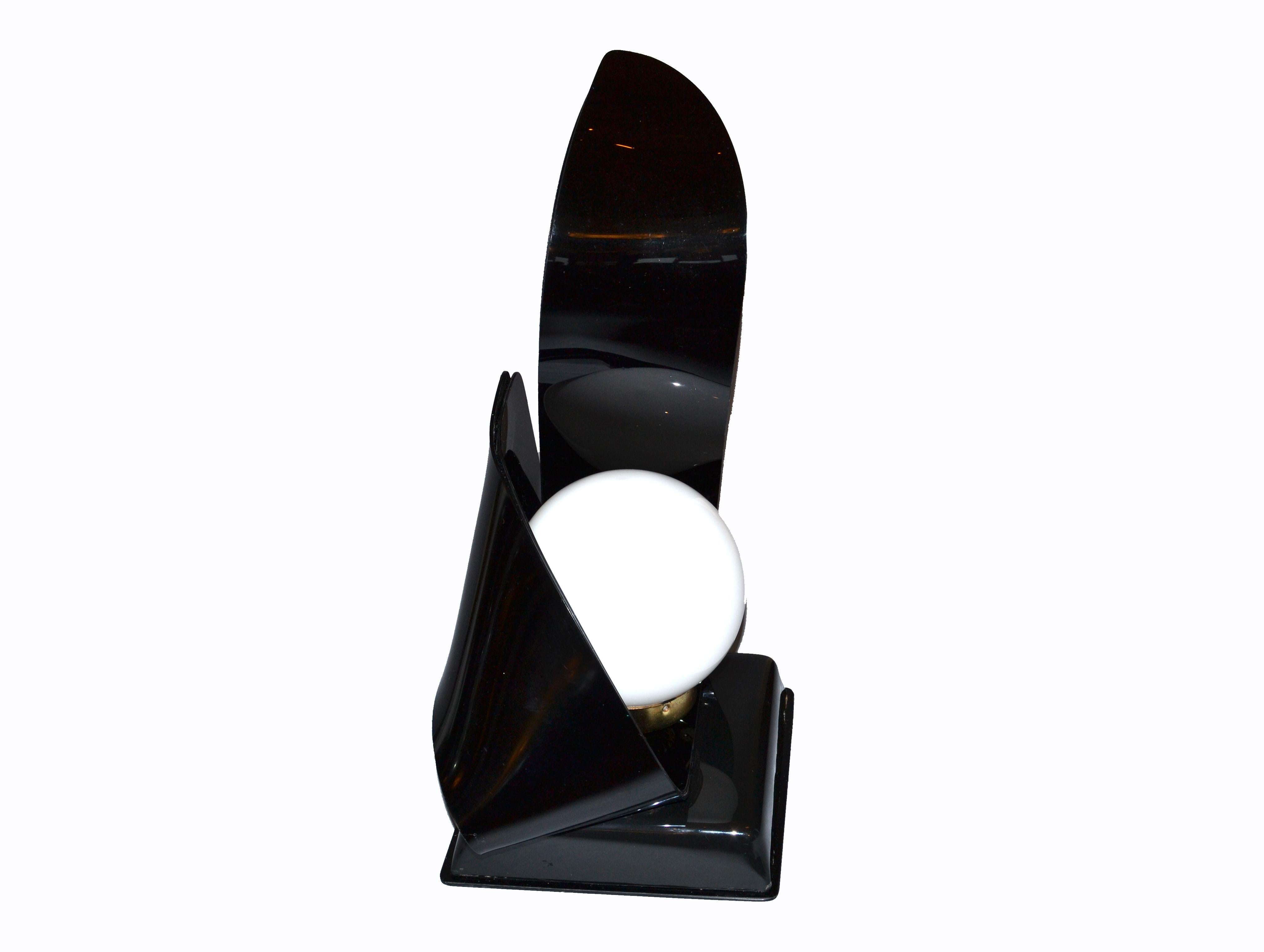 Paar skulpturale Tischlampen aus schwarzem Acryl von Acryldesign, Mid-Century Modern im Angebot 4