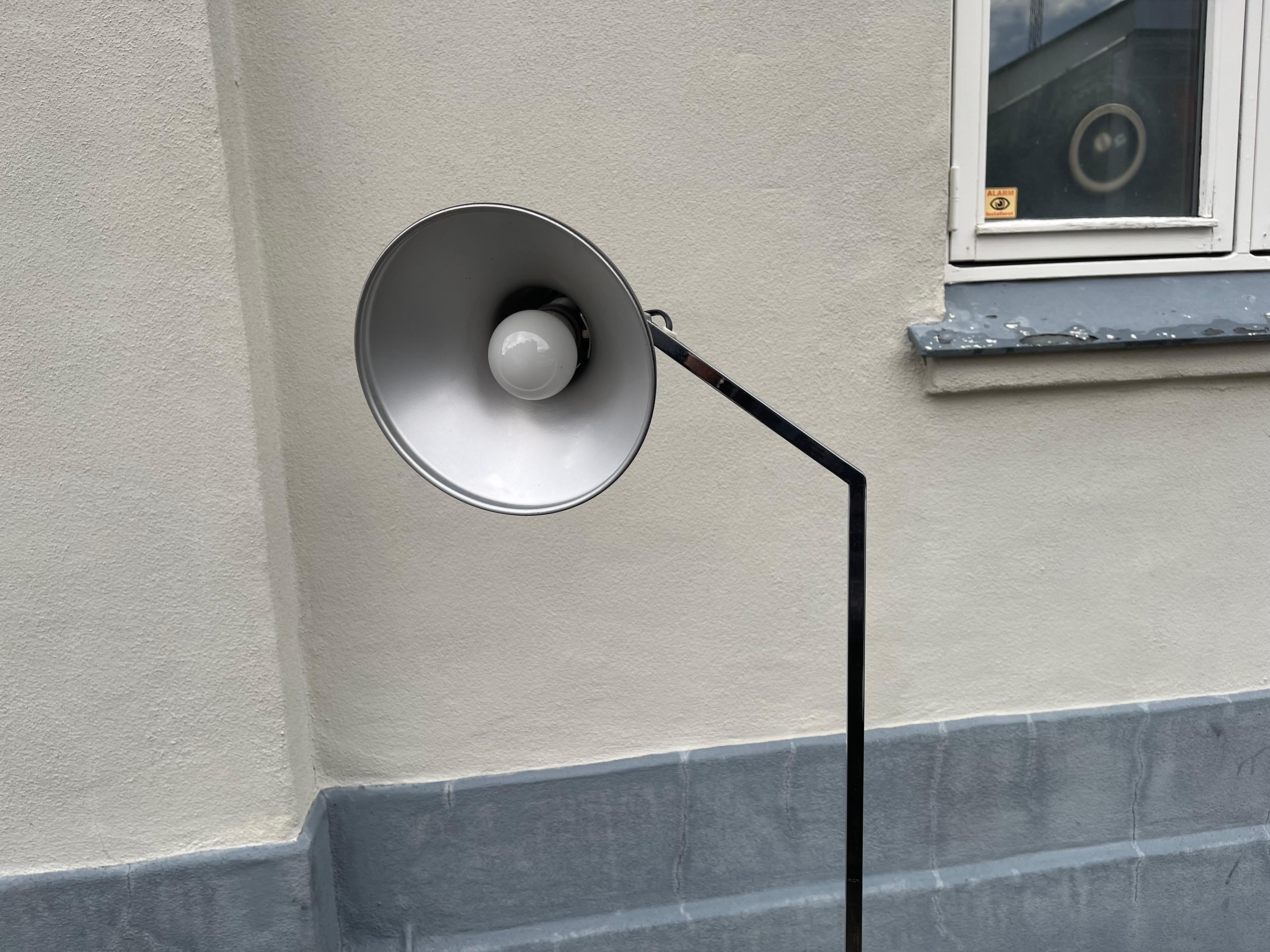 Verstellbare schwarze Architekten-Stehlampe von Jac Jacobsen, 1970er Jahre im Zustand „Gut“ im Angebot in Esbjerg, DK