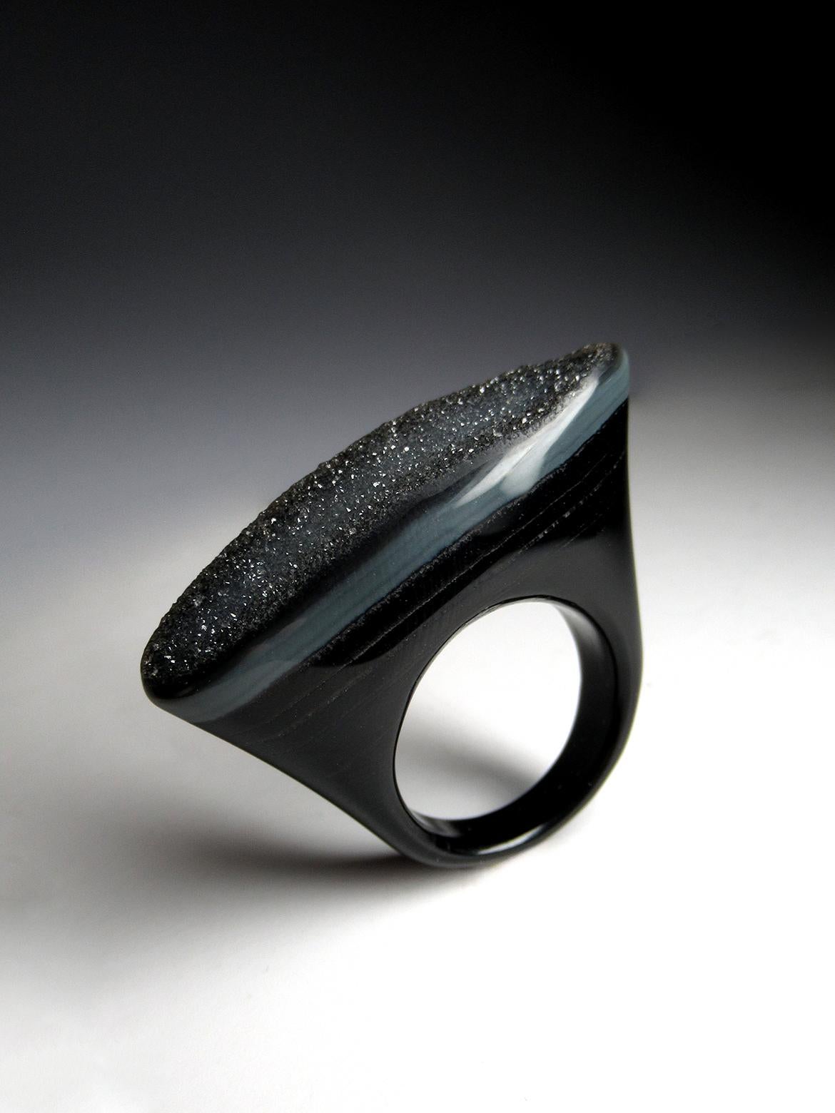 Artisan Bague solide en cristaux d'agate noire cadeau en pierre noire fait à la main en vente