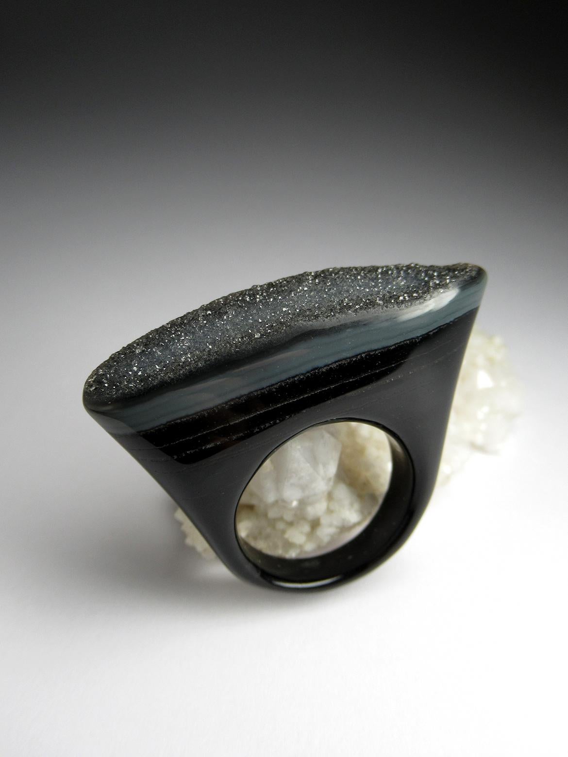 Bague solide en cristaux d'agate noire cadeau en pierre noire fait à la main Unisexe en vente