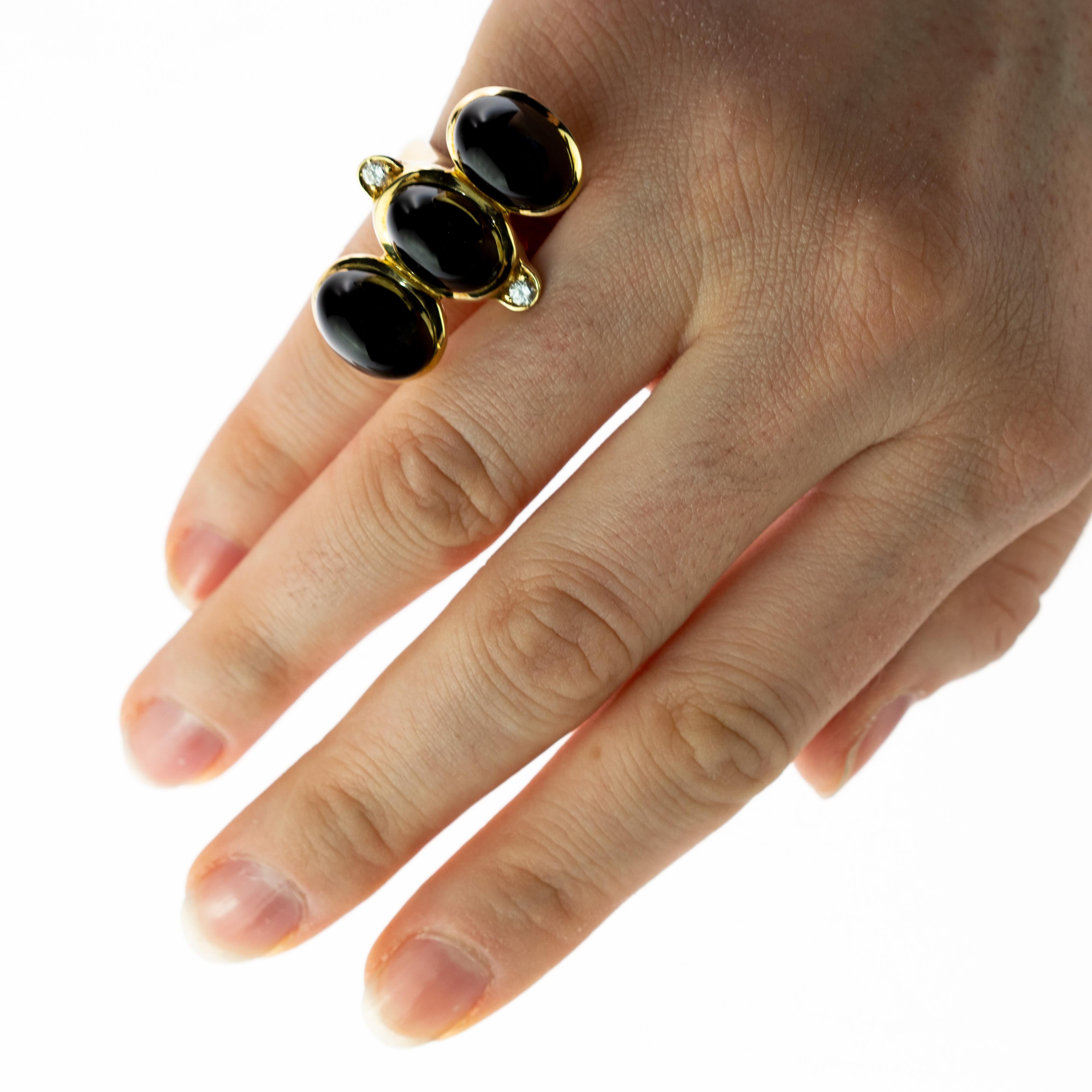 Art Nouveau Black Agate Diamond 18 Karat Yellow Gold Three Stones Cocktail Handmade Ring