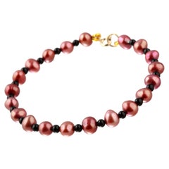 Black Agate Dyed Red Pearls 18 Karat Yellow Gold Beaded Handmade Modern Bracelet
